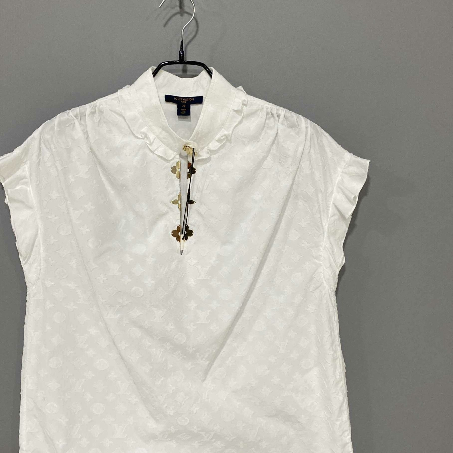Louis Vuitton Louis Vuitton Retro Gold Button Up it_38 Women Size XS / US 0-2 / IT 36-38 - 2 Thumbnail