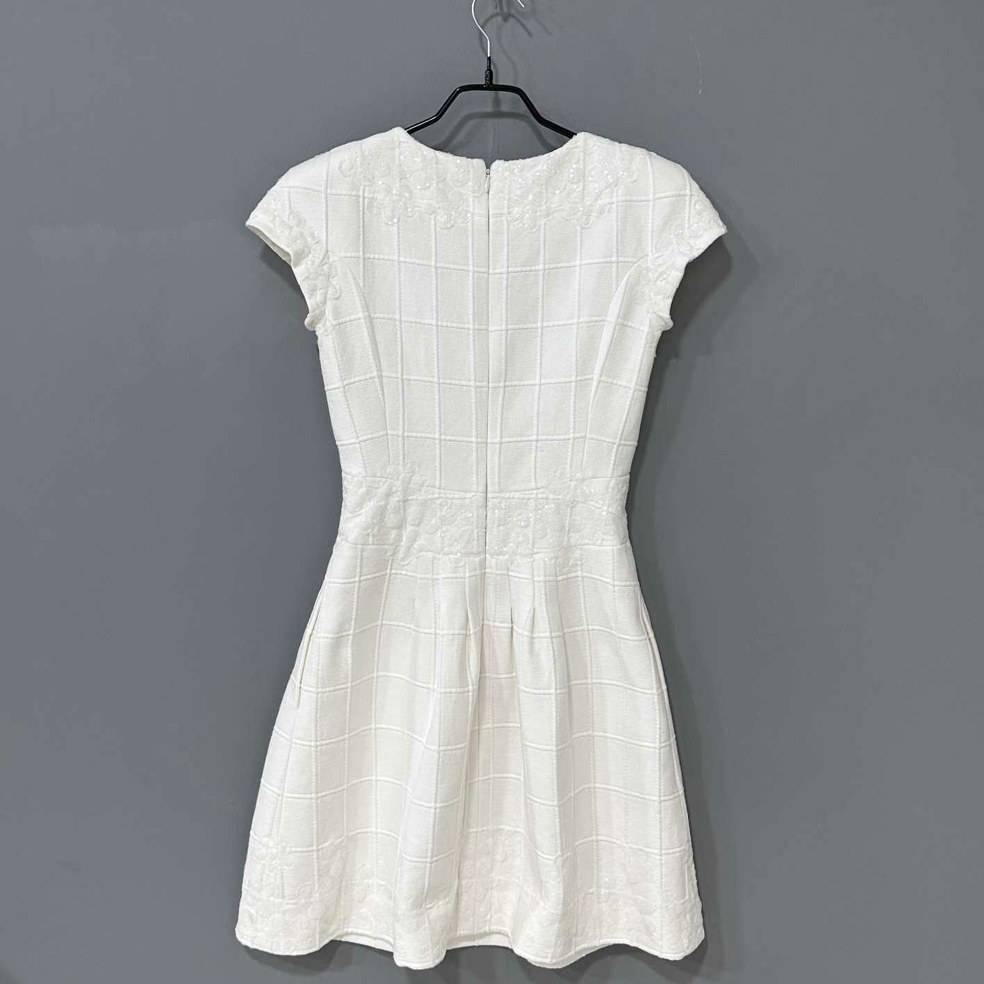 Chanel Chanel Embroidered White Dress it_34 Women Size XXS / US 00 / IT 34 - 3 Thumbnail