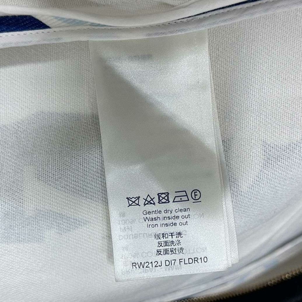 Louis Vuitton Louis Vuitton Striped Blue T-Shirt S Women Size S / US 4 / IT 40 - 5 Thumbnail