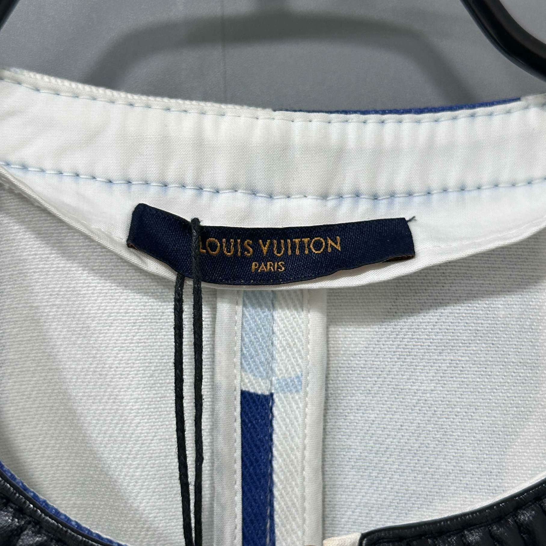 Louis Vuitton Louis Vuitton Striped Blue T-Shirt S Women Size S / US 4 / IT 40 - 4 Thumbnail