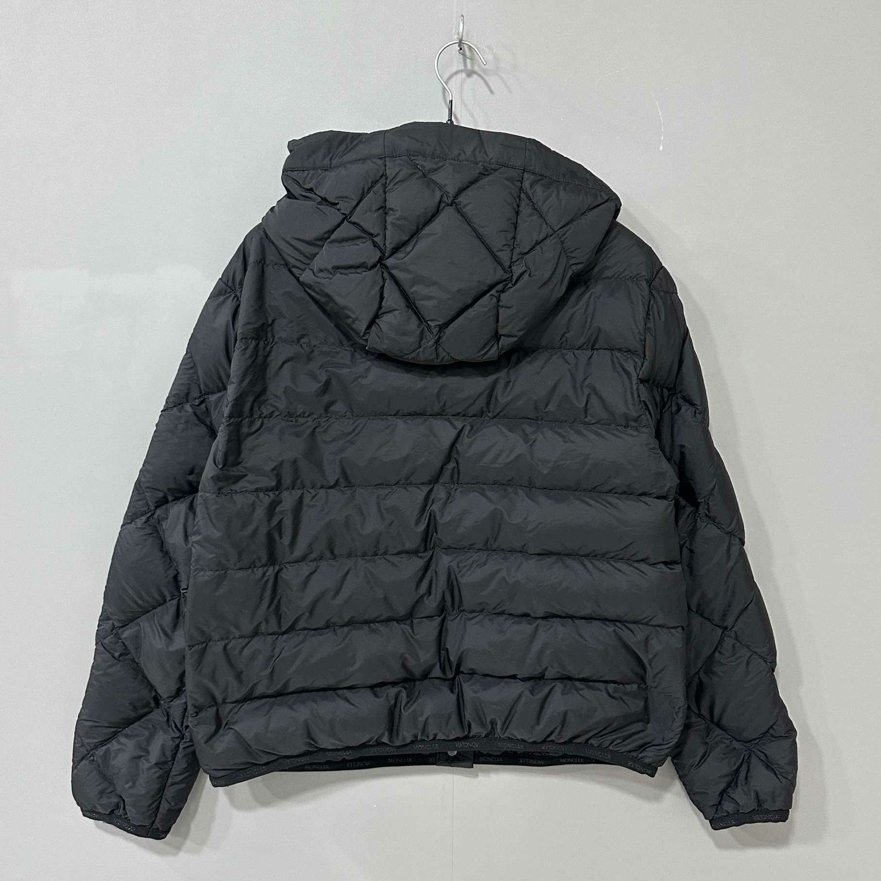 Moncler Moncler Down Black Down Jacket L Women Size L / US 10 / IT 46 - 3 Thumbnail