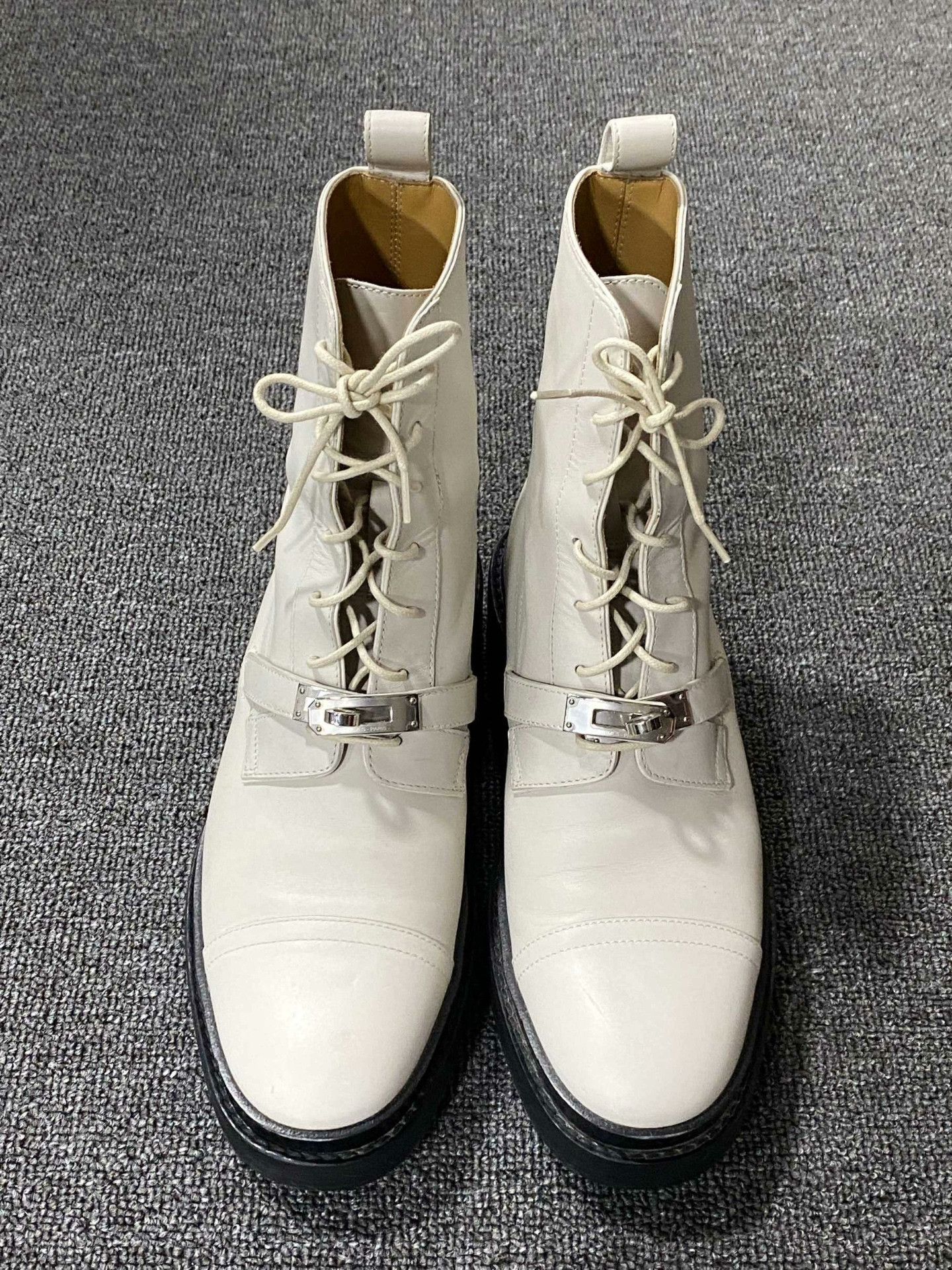 Hermes Hermes White Boots us_7-5 Women Size US 7.5 / IT 37.5 - 2 Thumbnail