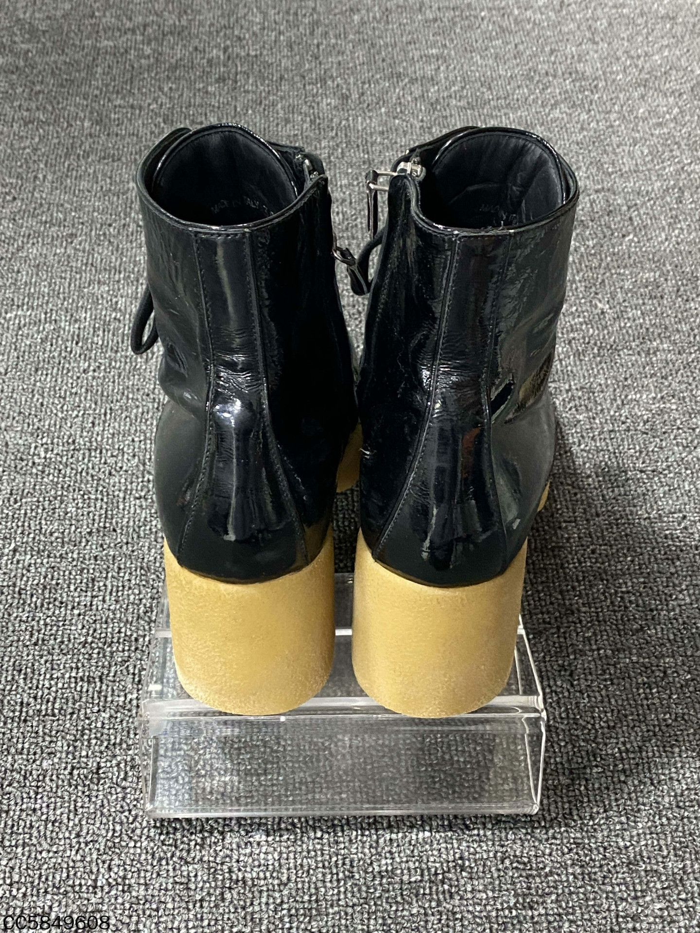 Miu Miu Miu Miu Patent Boots us_8 Women Size US 8 / IT 38 - 5 Thumbnail