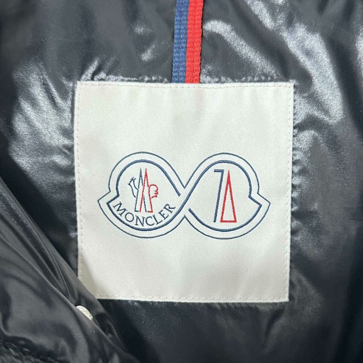 Moncler Moncler Limited Down Down Jacket it_38 Women Size XS / US 0-2 / IT 36-38 - 6 Thumbnail