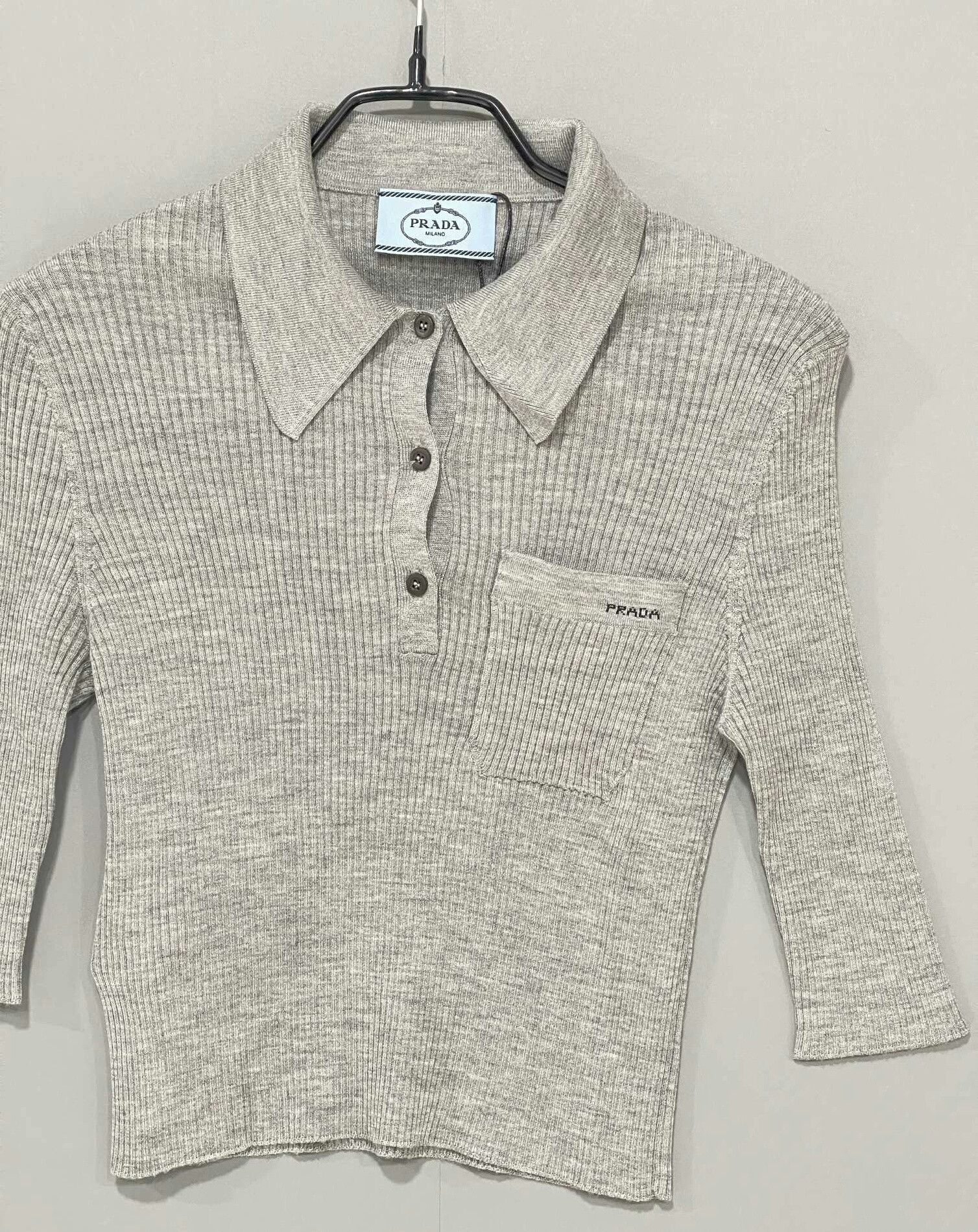 Prada Prada Retro Sweater M Women Size M / US 6-8 / IT 42-44 - 2 Thumbnail