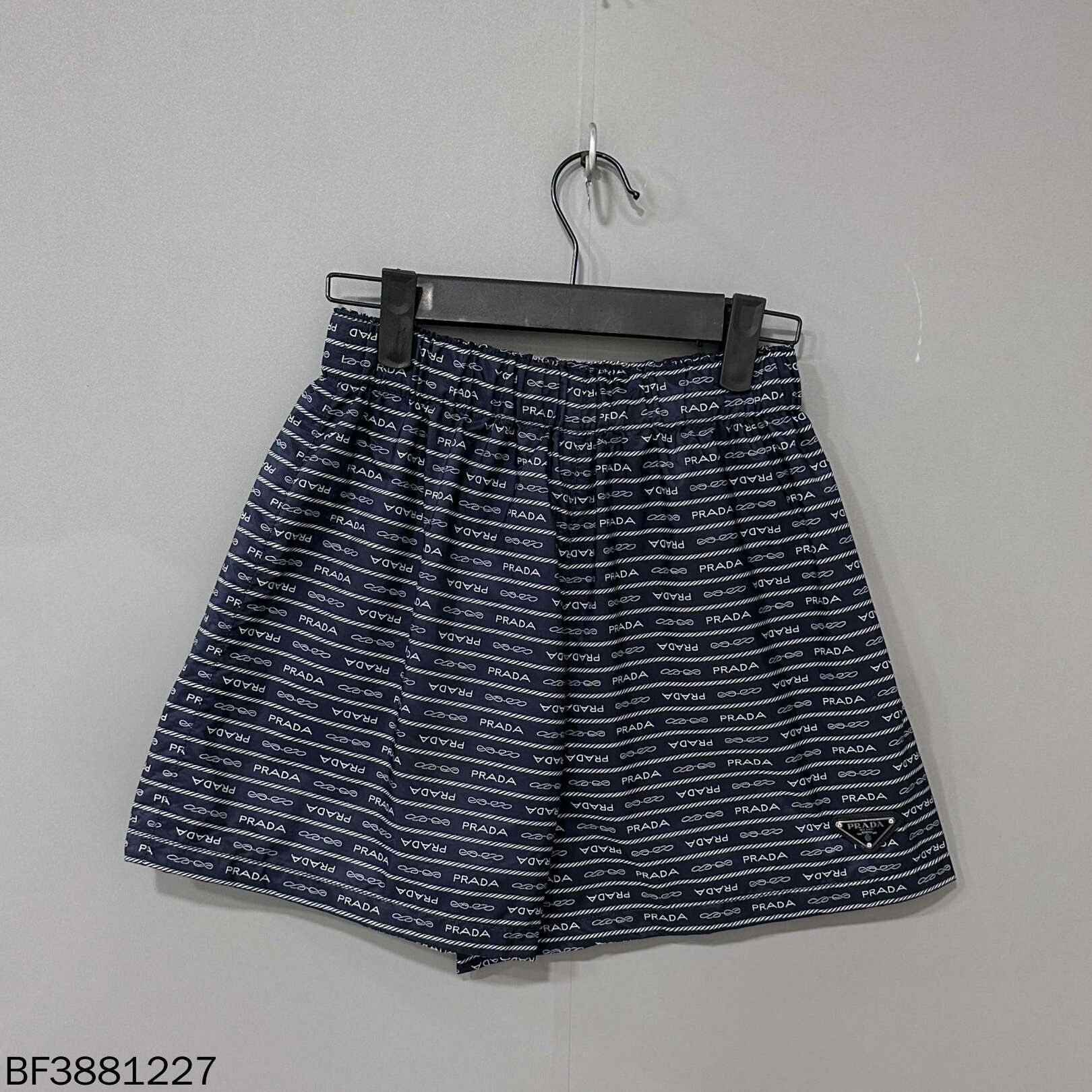 Prada Prada Retro Striped Pants 28 Women Size 28" / US 6 / IT 42 - 3 Thumbnail