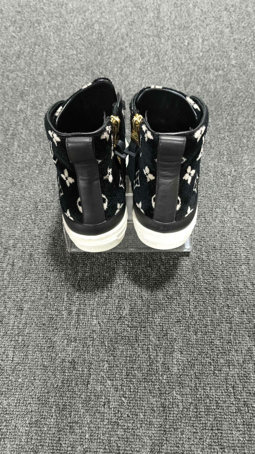 Louis Vuitton Louis Vuitton Hitop Sneakers us_5 Women Size US 5 / IT 35 - 5 Thumbnail