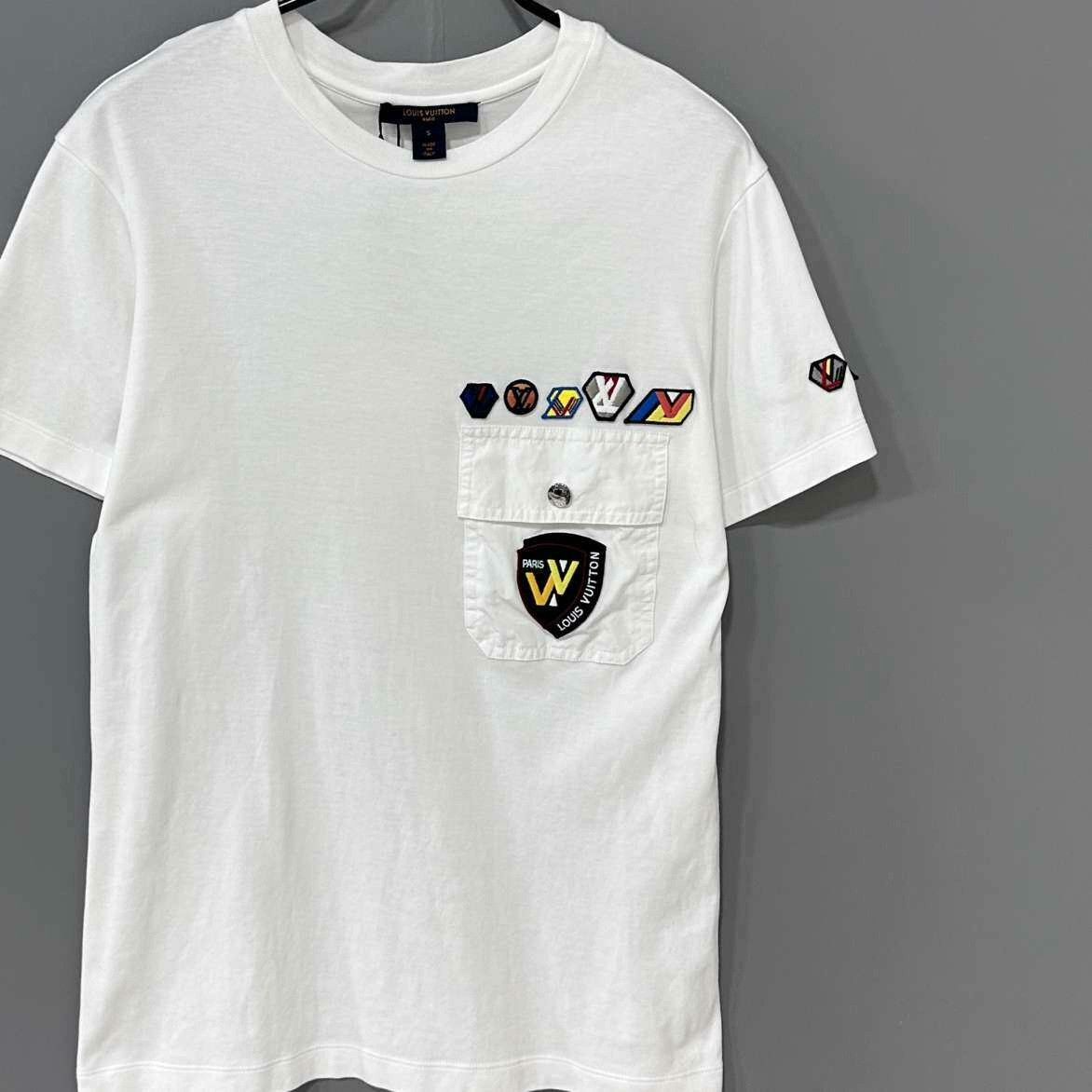 Louis Vuitton Louis Vuitton Embroidered White T-Shirt s Men Size US S / EU 44-46 / 1 - 2 Thumbnail