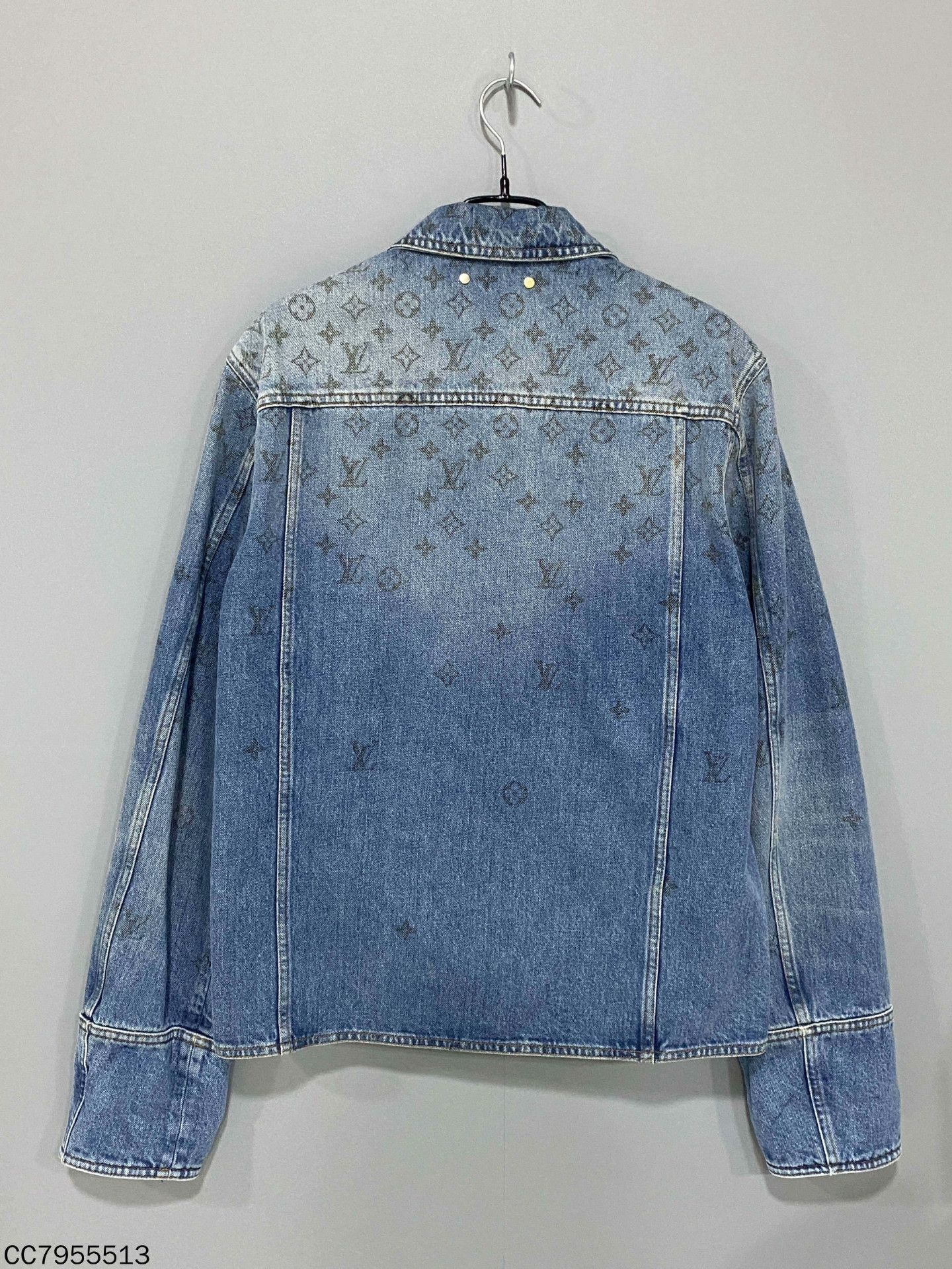 Louis Vuitton Louis Vuitton Denim Gradient Multi Light Jacket m Men Size US M / EU 48-50 / 2 - 3 Thumbnail