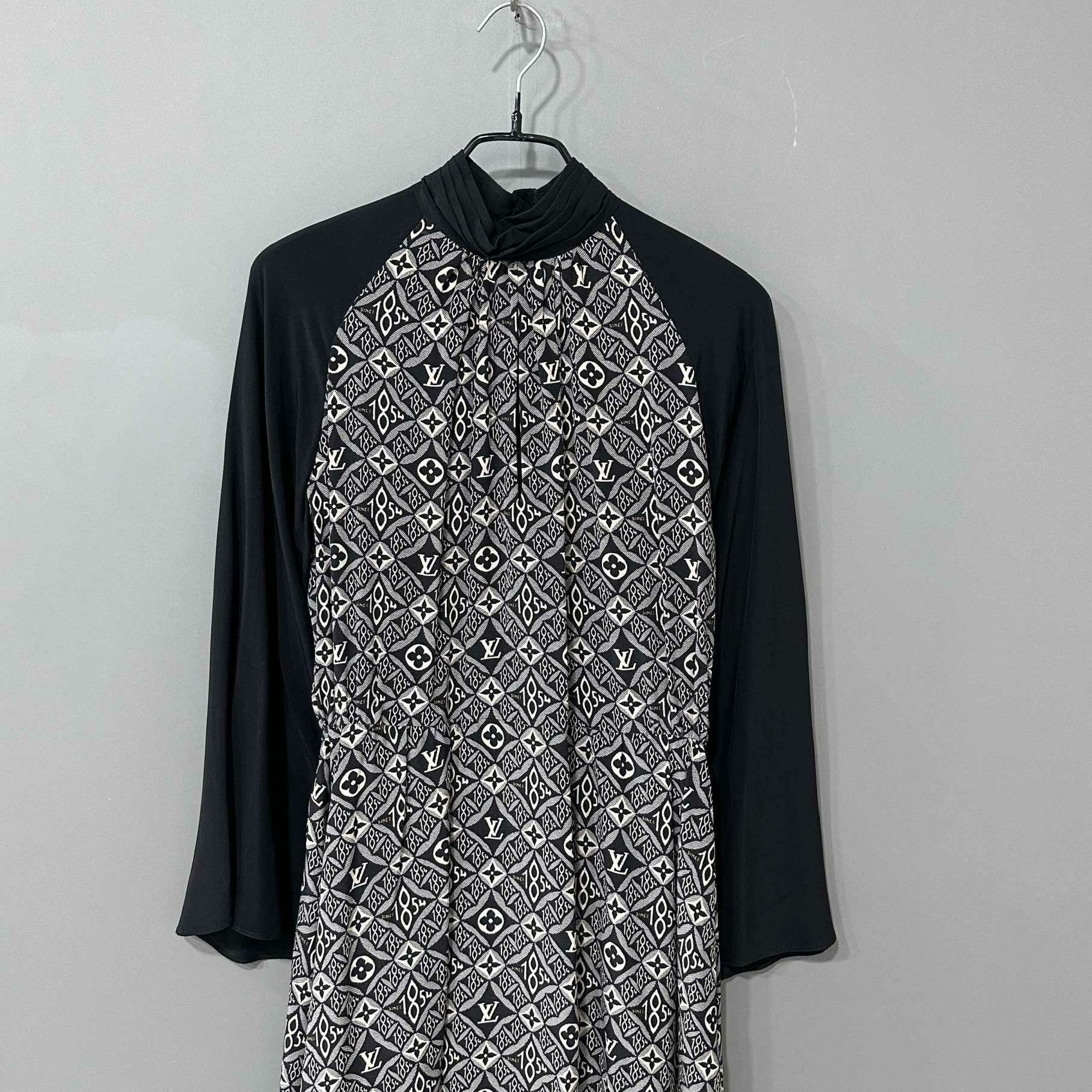 Louis Vuitton Louis Vuitton Silk T-Shirt L Women Size L / US 10 / IT 46 - 2 Thumbnail