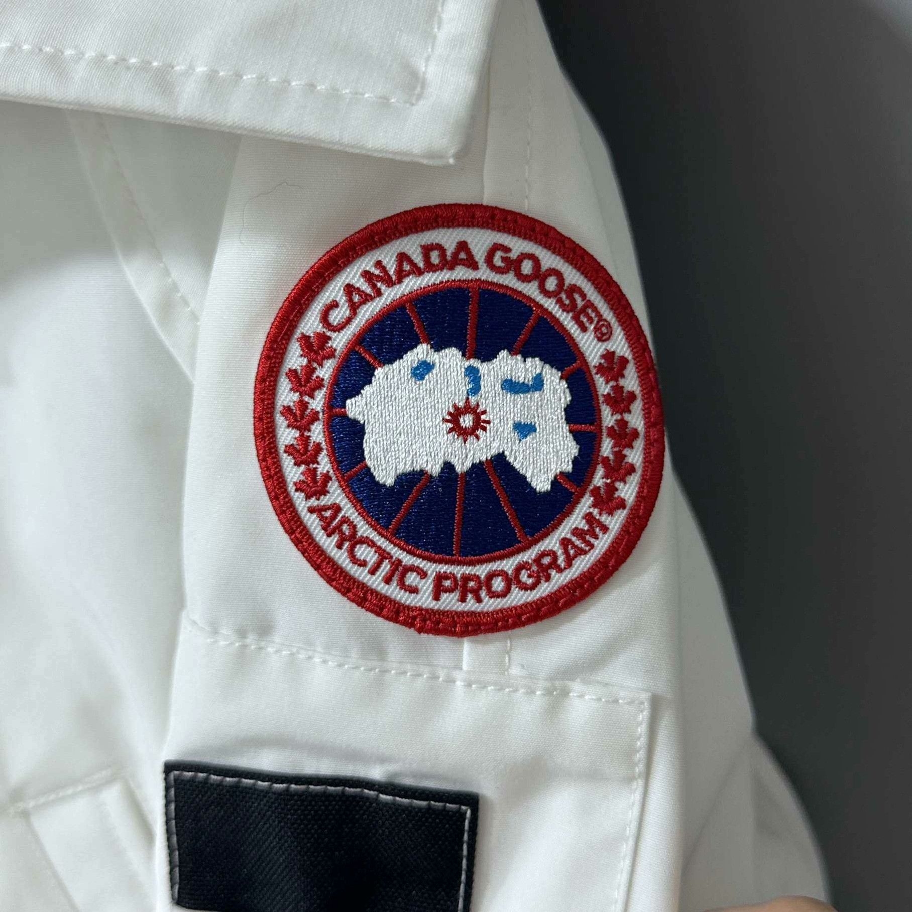 Canada Goose Canada Goose Down White Heavy Coat s Men Size US S / EU 44-46 / 1 - 6 Thumbnail