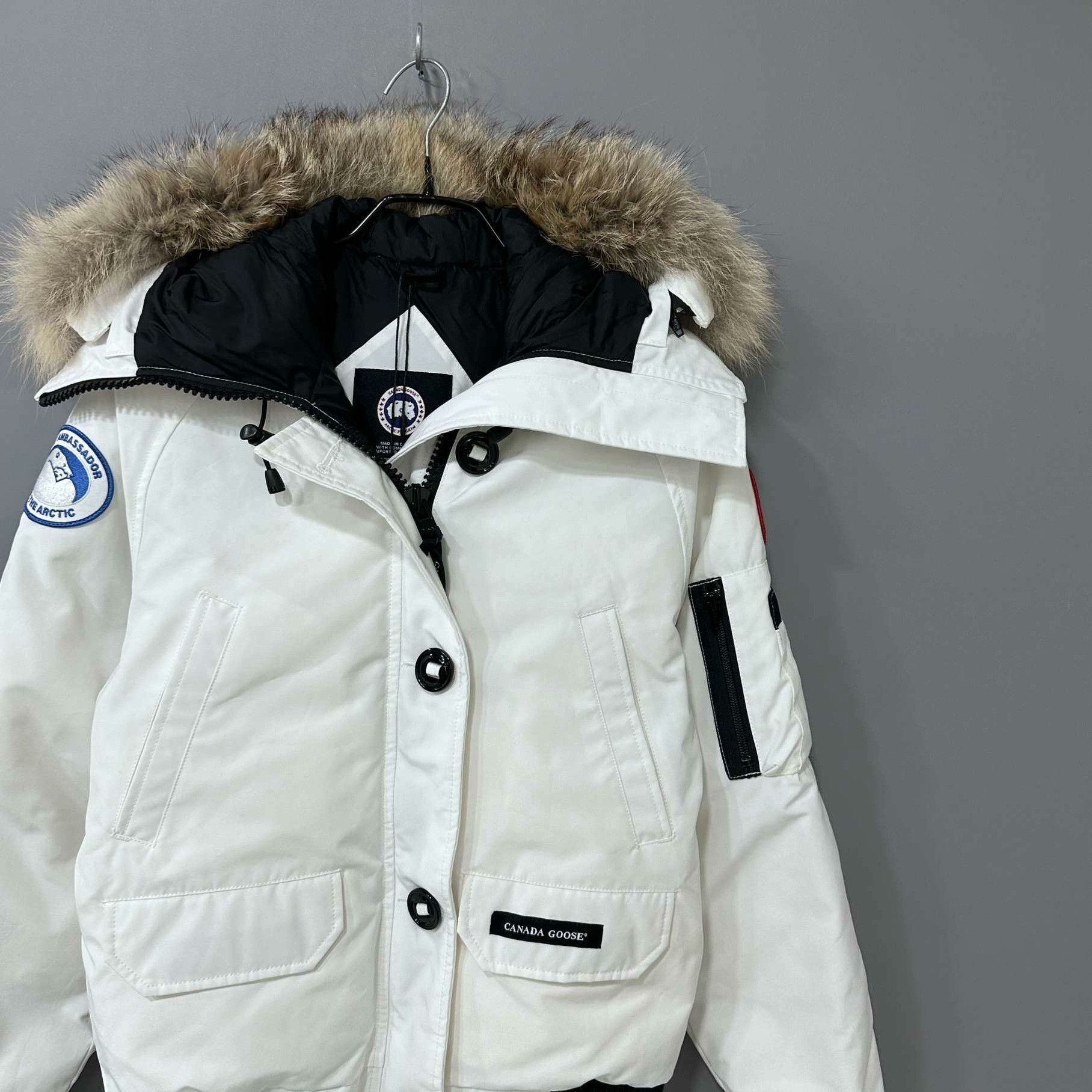 Canada Goose Canada Goose Down White Heavy Coat s Men Size US S / EU 44-46 / 1 - 2 Thumbnail