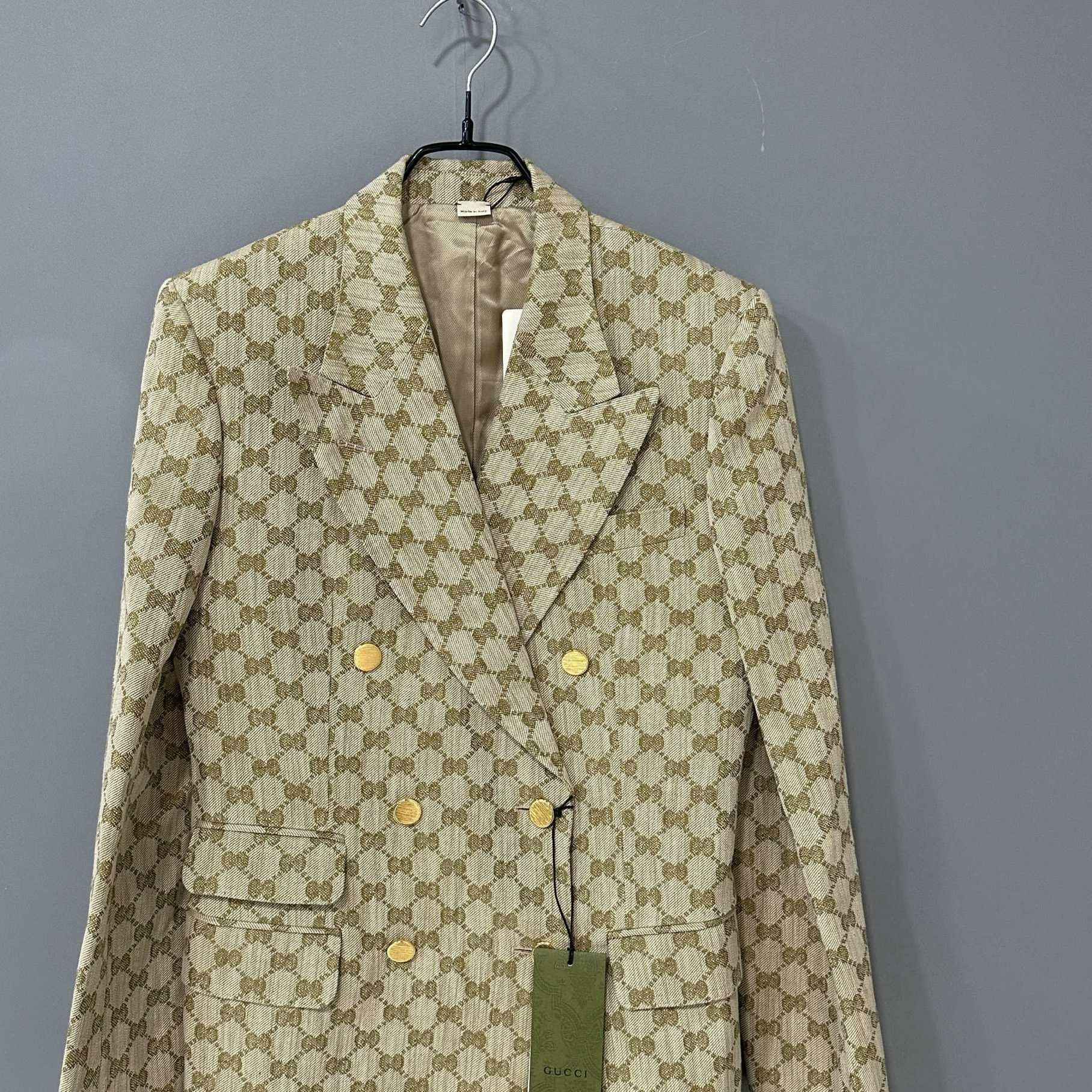 Gucci Gucci Formal Beige Jacket M Women Size M / US 6-8 / IT 42-44 - 2 Thumbnail