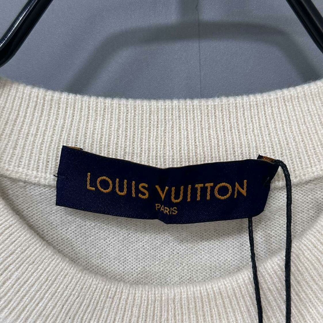 Louis Vuitton Louis Vuitton Retro Sweater XS Women Size XS / US 0-2 / IT 36-38 - 5 Thumbnail