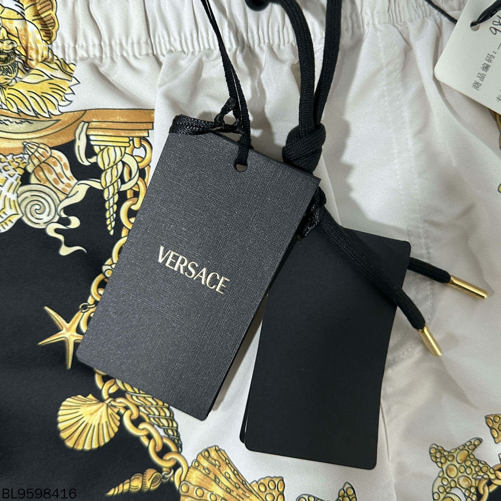 Versace Versace Silk Shorts 30 Men Size US 30 / EU 46 - 5 Thumbnail