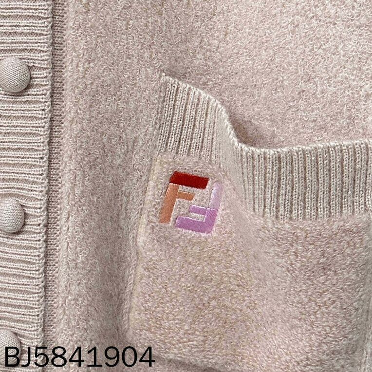 Fendi Fendi Retro Embroidered Pink Sweater M Women Size M / US 6-8 / IT 42-44 - 3 Thumbnail