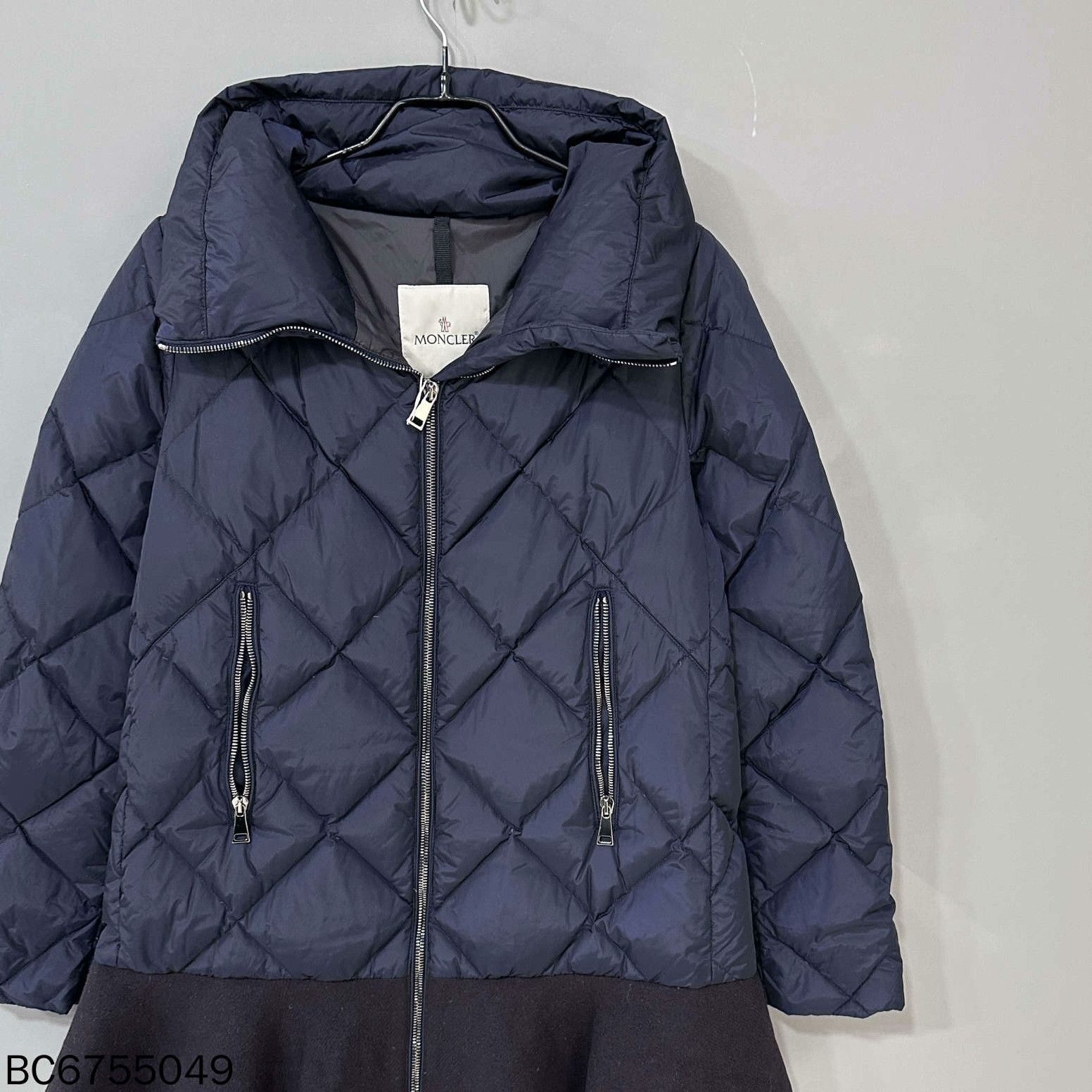 Moncler Moncler Down Plaid Down Jacket XS Women Size XS / US 0-2 / IT 36-38 - 2 Thumbnail
