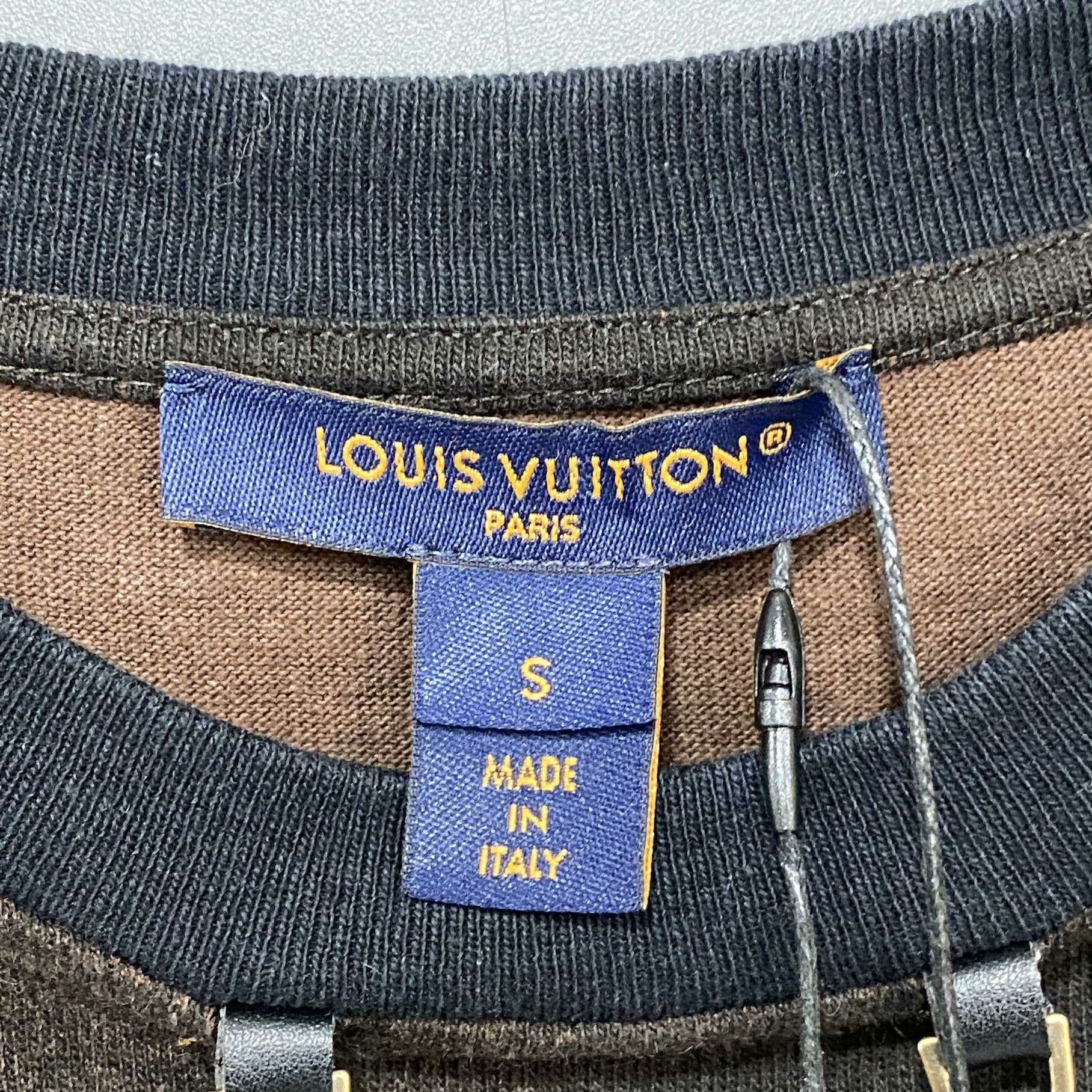 Louis Vuitton Louis Vuitton Retro Printed T-Shirt s Men Size US S / EU 44-46 / 1 - 4 Thumbnail