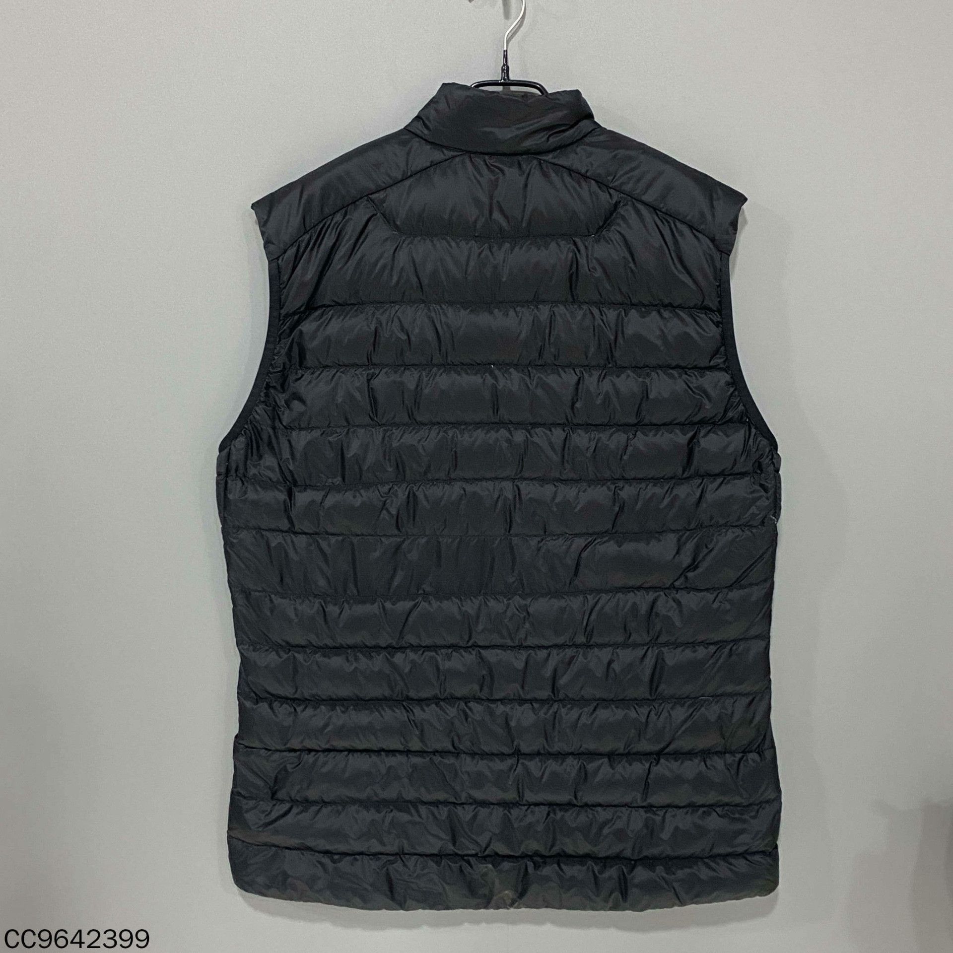 Arc'teryx Arc'teryx Retro Embroidered Vest l Men Size US L / EU 52-54 / 3 - 3 Thumbnail