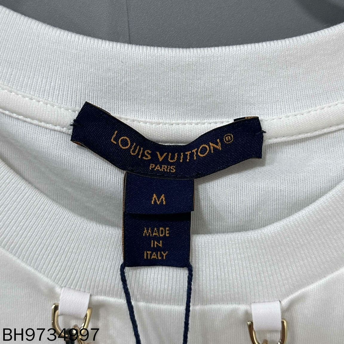 Louis Vuitton Louis Vuitton T-Shirt m Men Size US M / EU 48-50 / 2 - 5 Thumbnail