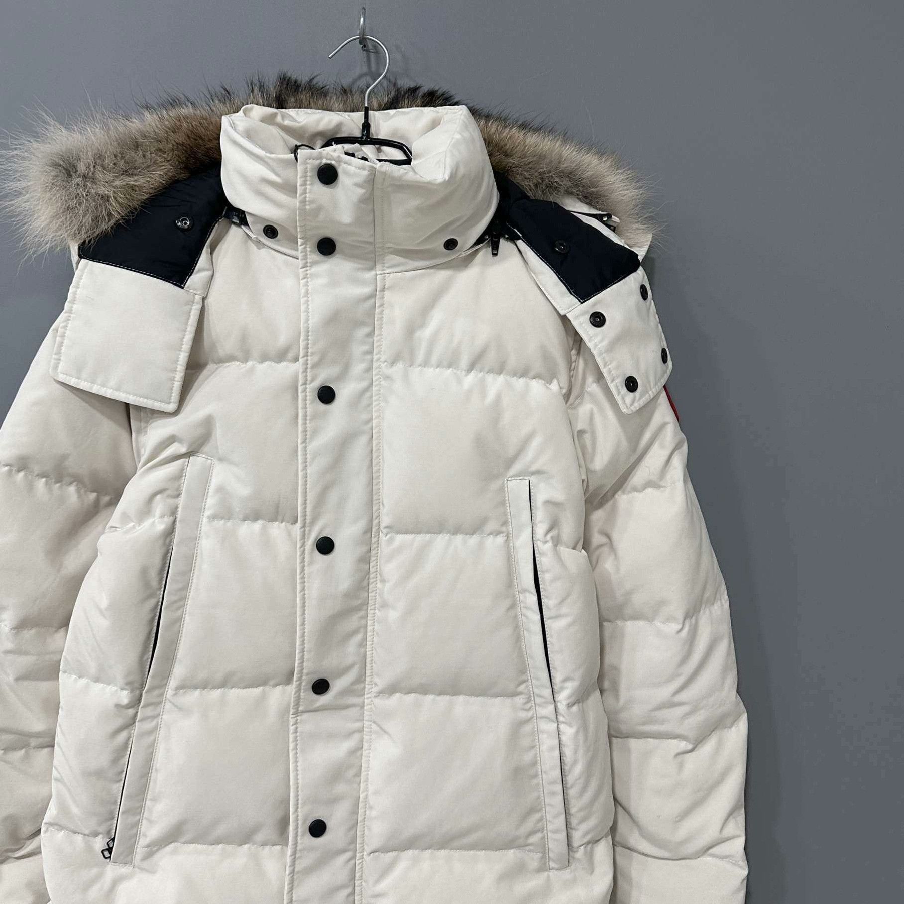 Canada Goose Canada Goose Down White Heavy Coat s Men Size US S / EU 44-46 / 1 - 2 Thumbnail