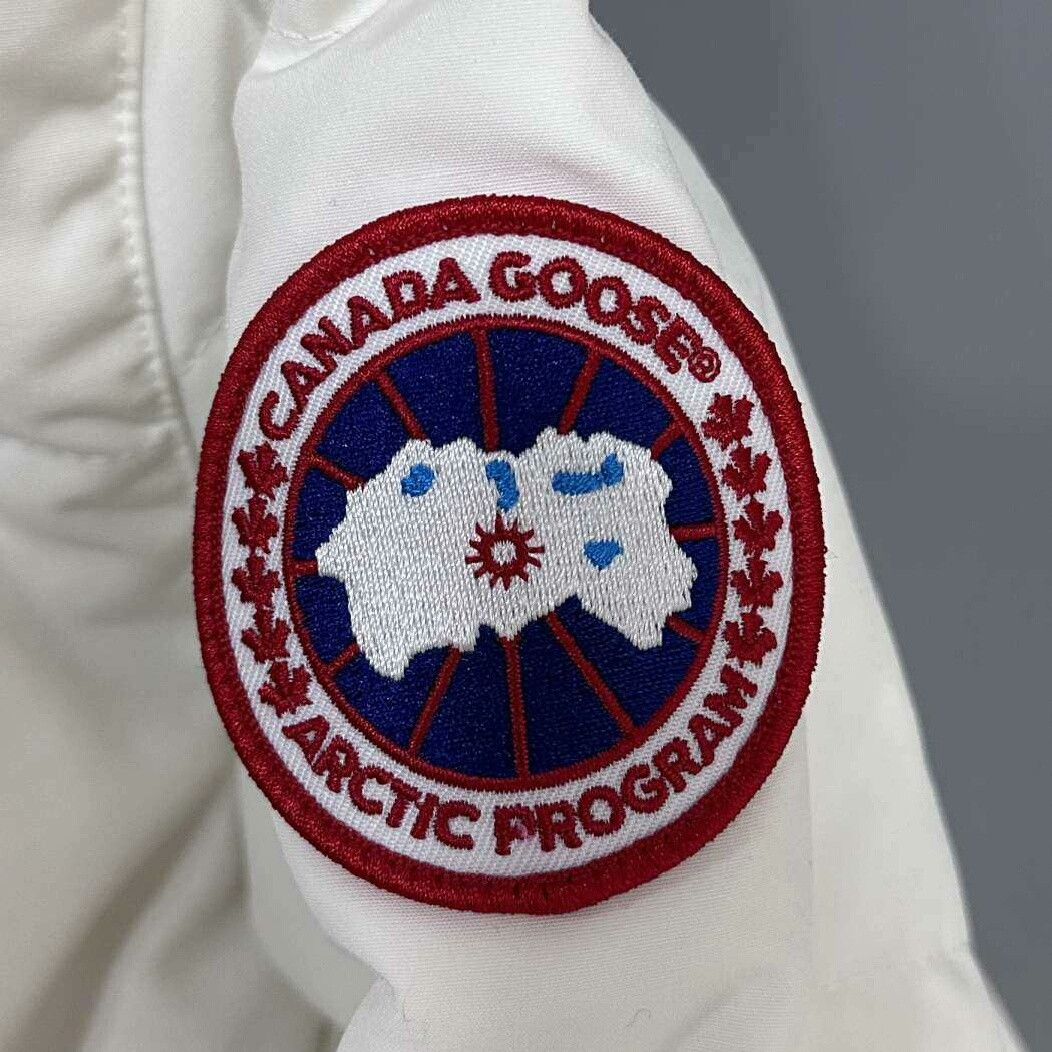 Canada Goose Canada Goose Retro Down White Heavy Coat l Men Size US L / EU 52-54 / 3 - 4 Thumbnail