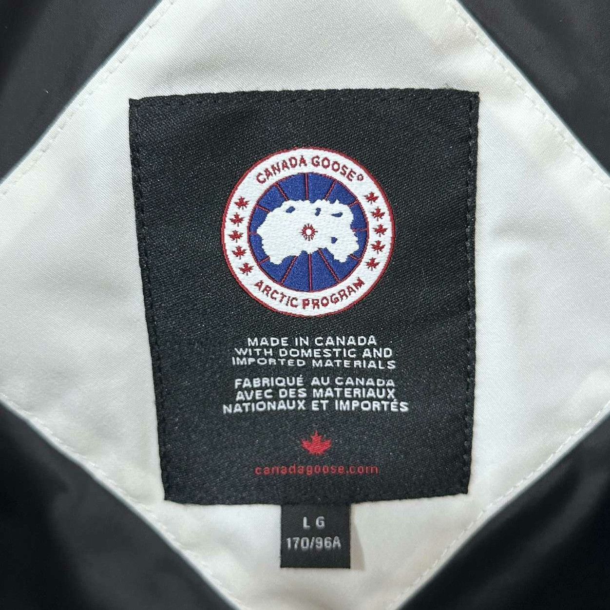 Canada Goose Canada Goose Retro Down White Heavy Coat l Men Size US L / EU 52-54 / 3 - 5 Thumbnail