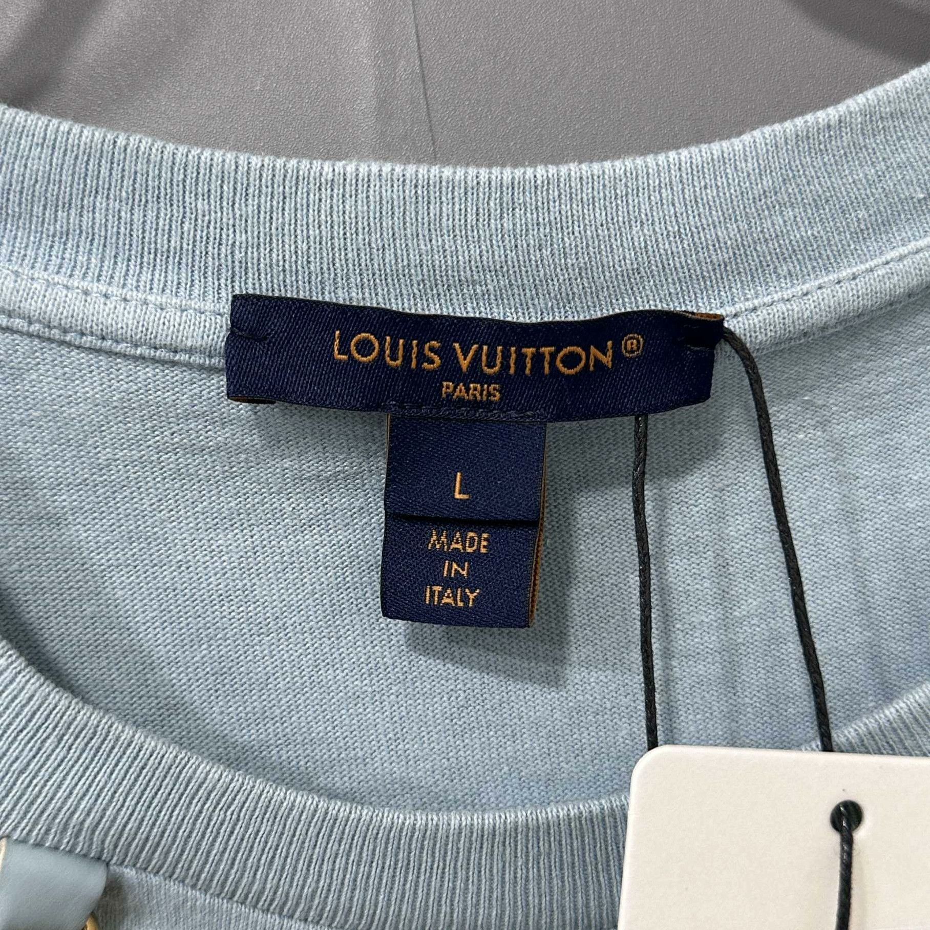 Louis Vuitton Louis Vuitton Retro Blue T-Shirt l Men Size US L / EU 52-54 / 3 - 4 Thumbnail