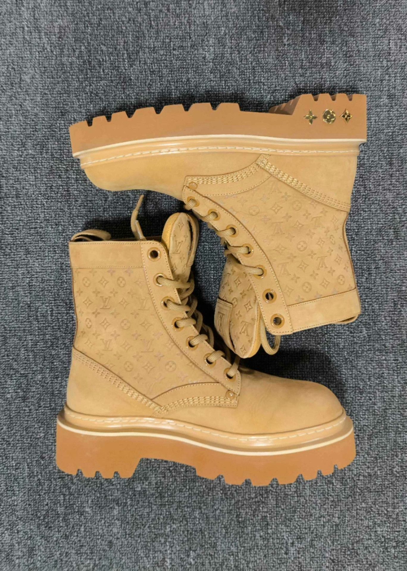 Louis Vuitton Louis Vuitton Brown Boots 6 Men Size US 6 / EU 39 - 2 Thumbnail