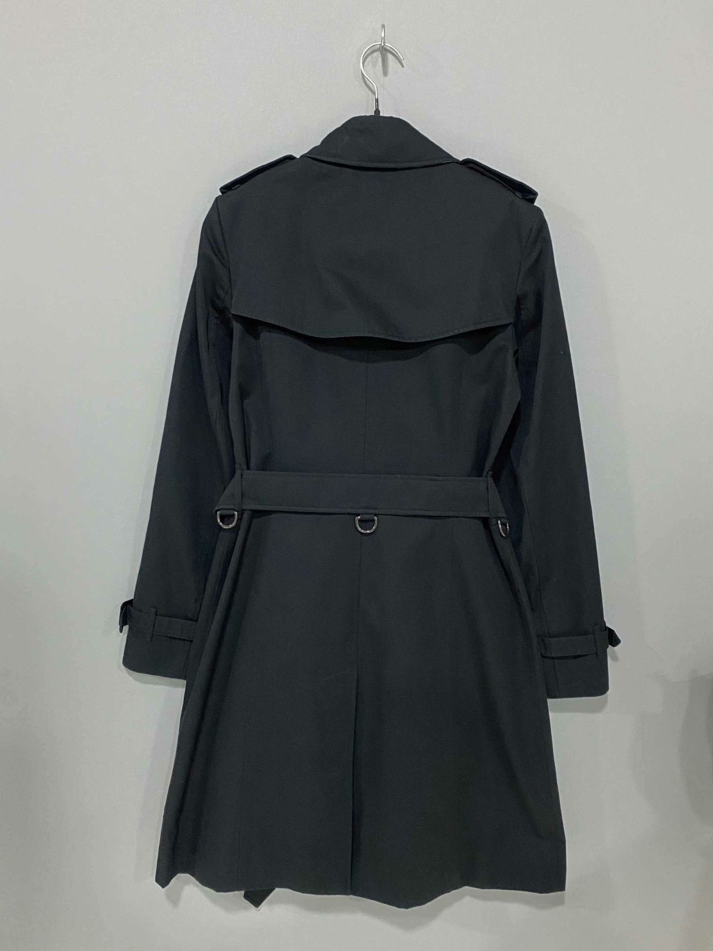 Burberry Burberry Plaid Coat S Women Size S / US 4 / IT 40 - 3 Thumbnail
