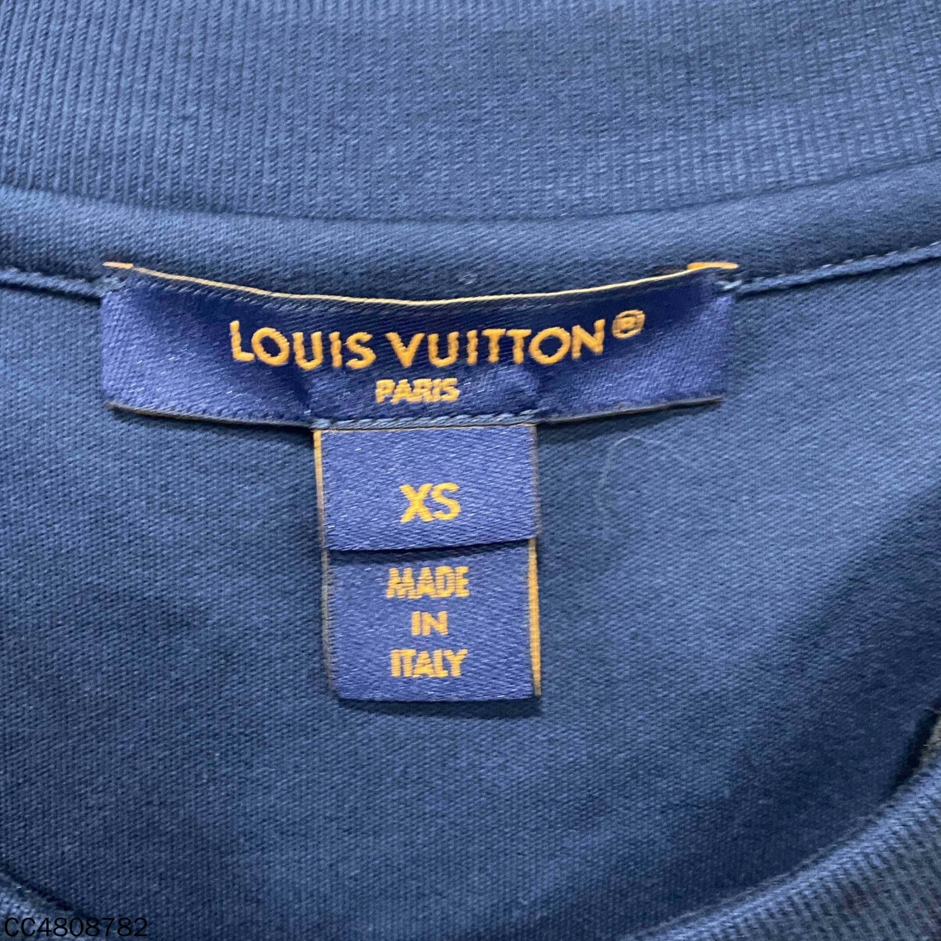 Louis Vuitton Louis Vuitton Retro T-Shirt M Women Size M / US 6-8 / IT 42-44 - 5 Thumbnail