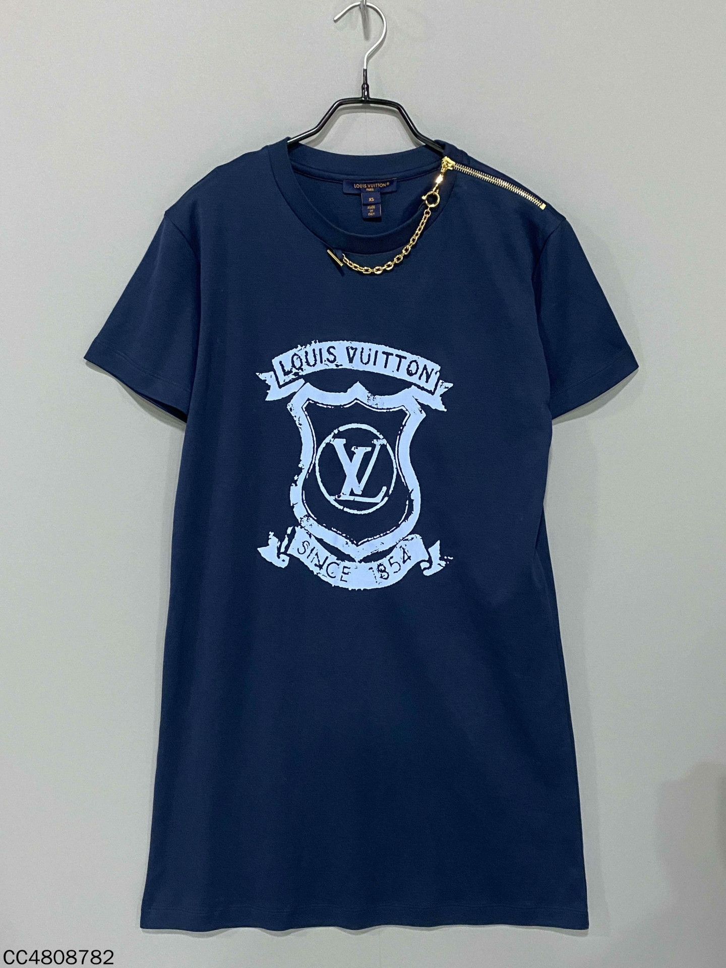 Louis Vuitton Louis Vuitton Retro T-Shirt M Women Size M / US 6-8 / IT 42-44 - 2 Thumbnail
