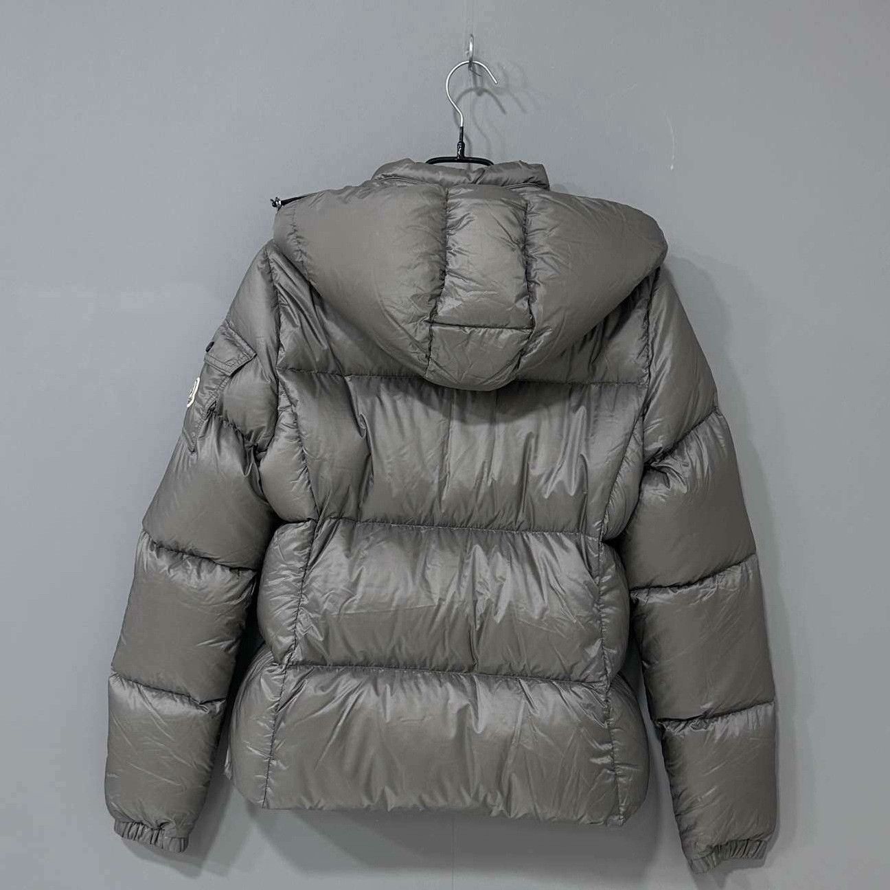 Moncler Moncler Down Gray Heavy Coat s Men Size US S / EU 44-46 / 1 - 3 Thumbnail