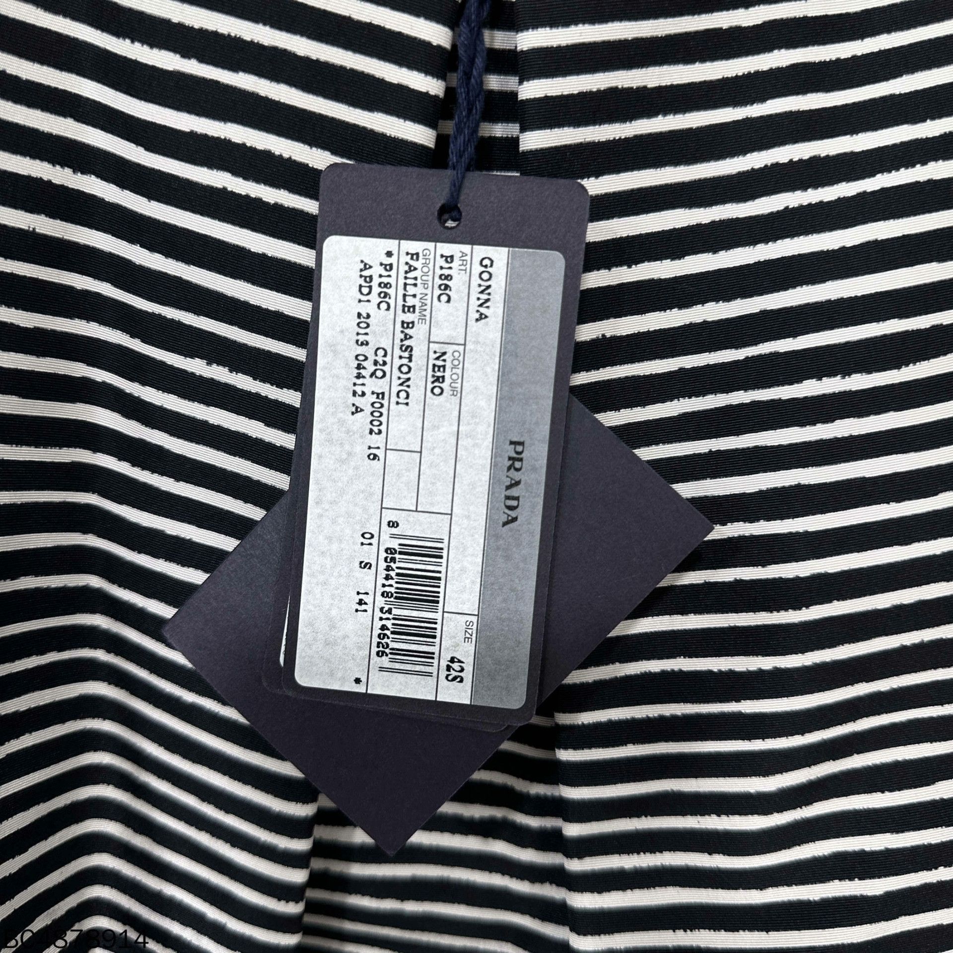 Prada Prada Striped Skirt 26 Women Size 26" / US 2 / IT 38 - 4 Thumbnail