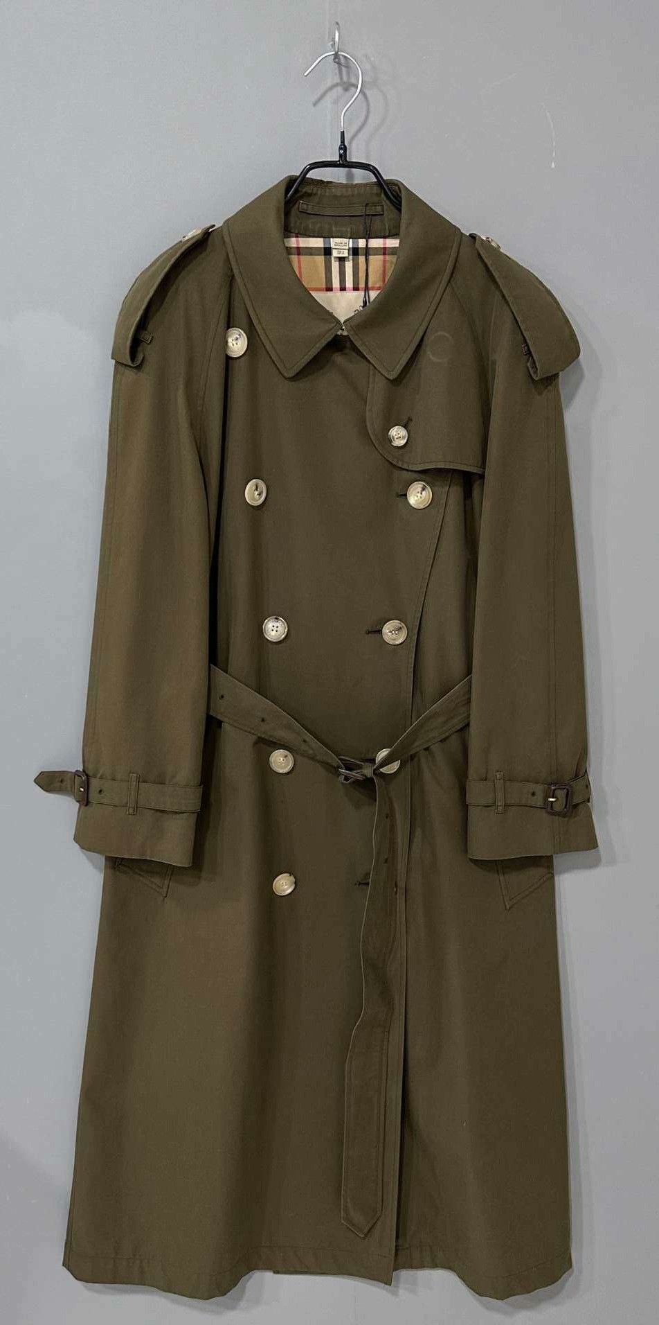 Burberry Burberry Plaid Coat S Women Size S / US 4 / IT 40 - 2 Thumbnail