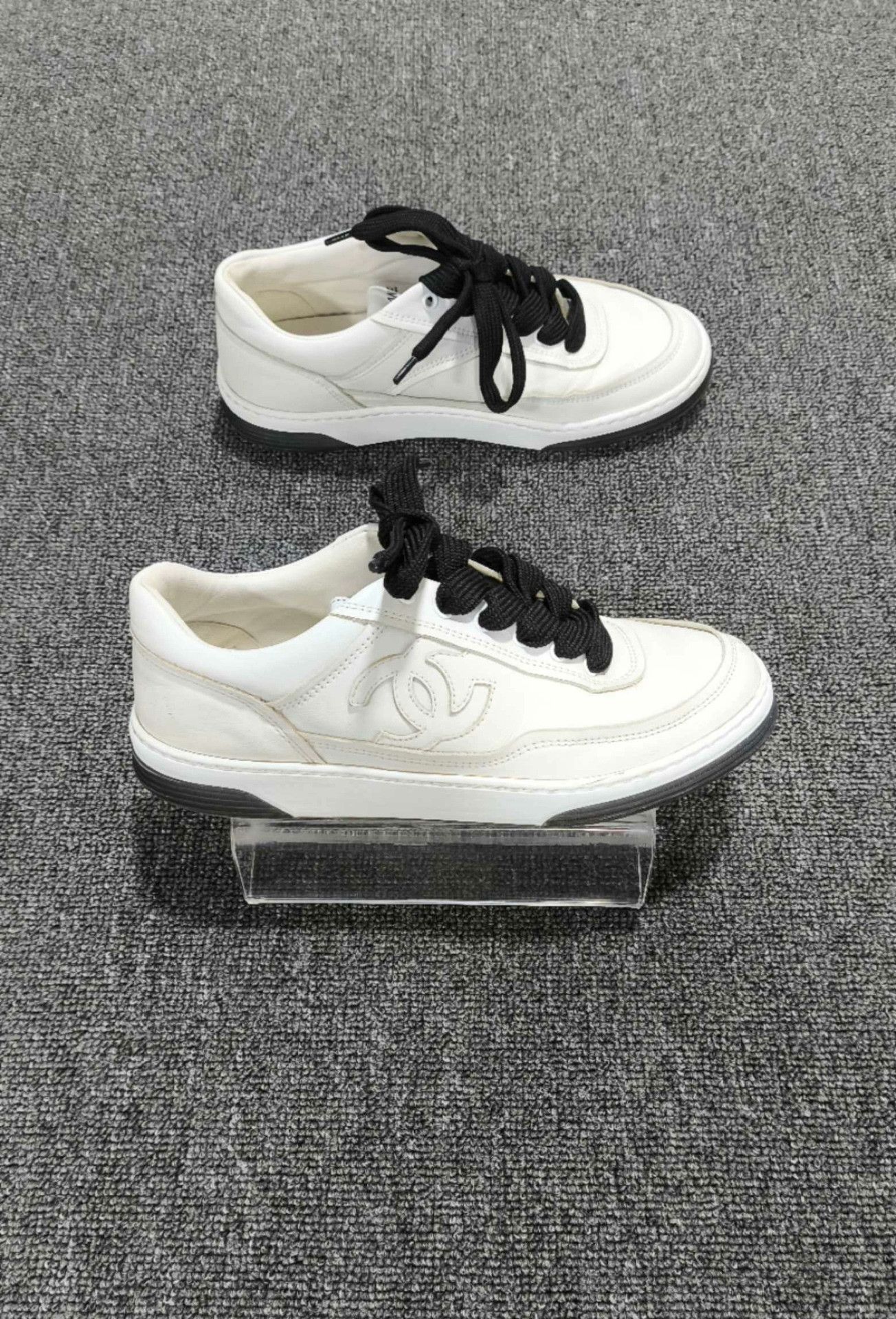 Chanel Chanel Black Lowtop Sneakers us_5 Women Size US 5 / IT 35 - 3 Thumbnail