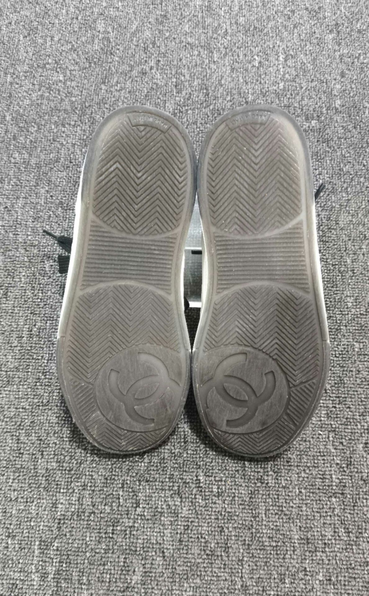 Chanel Chanel Black Lowtop Sneakers us_5 Women Size US 5 / IT 35 - 6 Thumbnail