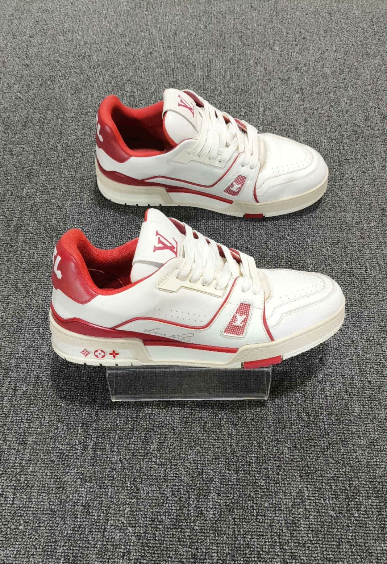 Louis Vuitton Louis Vuitton Training Red Lowtop Sneakers 9 Men Size US 9 / EU 42 - 3 Thumbnail