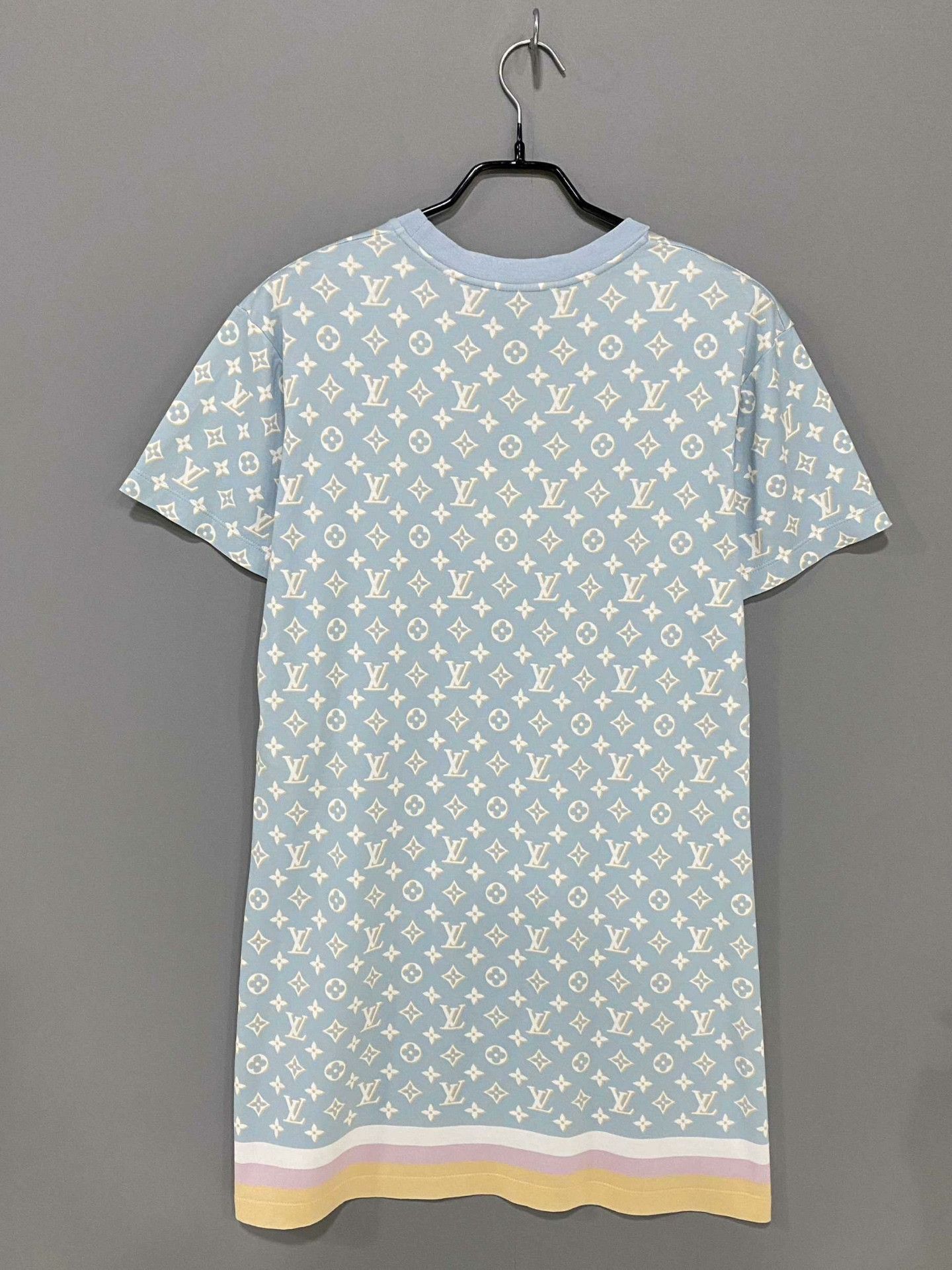 Louis Vuitton Louis Vuitton T-Shirt M Women Size M / US 6-8 / IT 42-44 - 3 Thumbnail