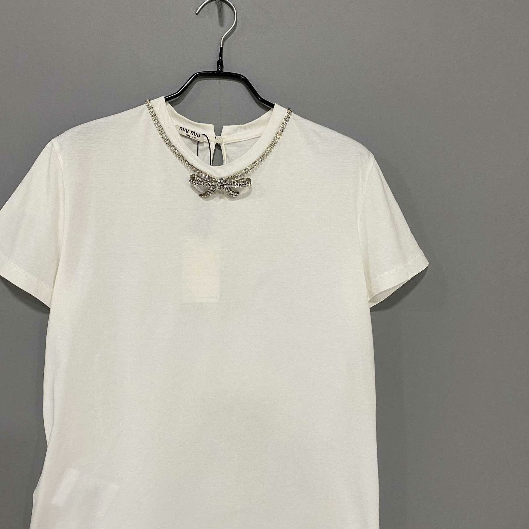 Miu Miu Miu Miu White T-Shirt M Women Size M / US 6-8 / IT 42-44 - 2 Thumbnail