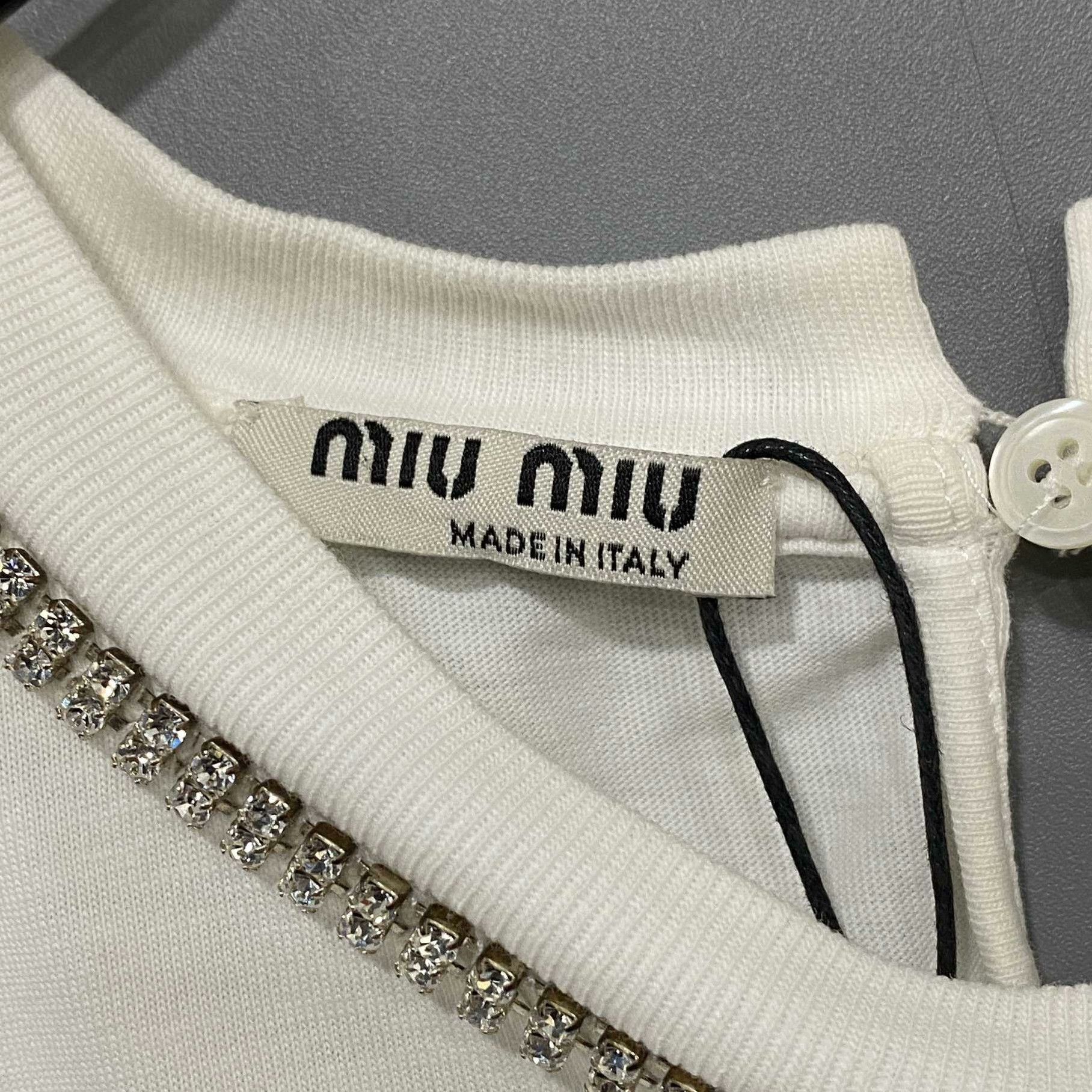 Miu Miu Miu Miu White T-Shirt M Women Size M / US 6-8 / IT 42-44 - 4 Thumbnail