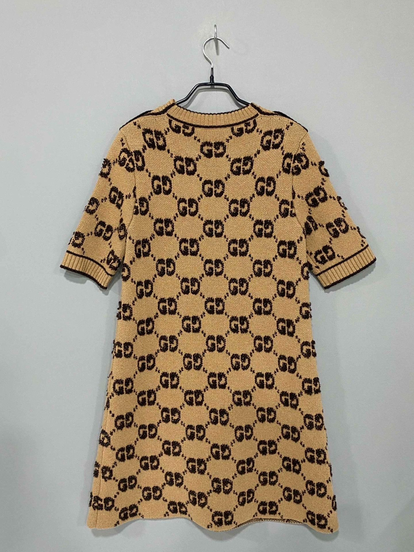 Gucci Gucci Retro Gold T-Shirt S Women Size S / US 4 / IT 40 - 3 Thumbnail