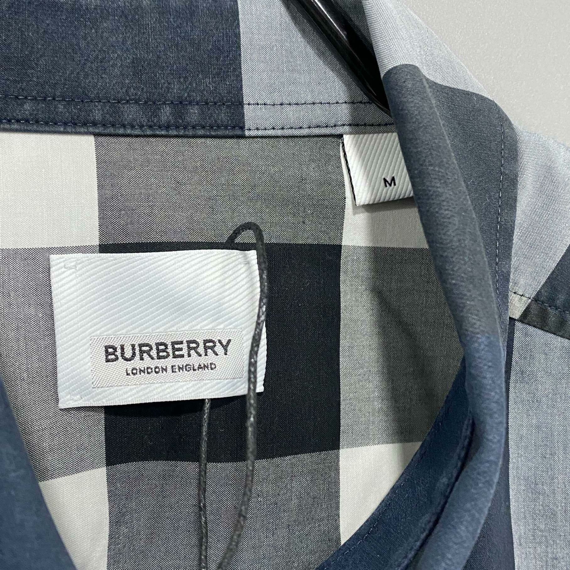 Burberry Burberry Plaid Shirt m Men Size US M / EU 48-50 / 2 - 4 Thumbnail