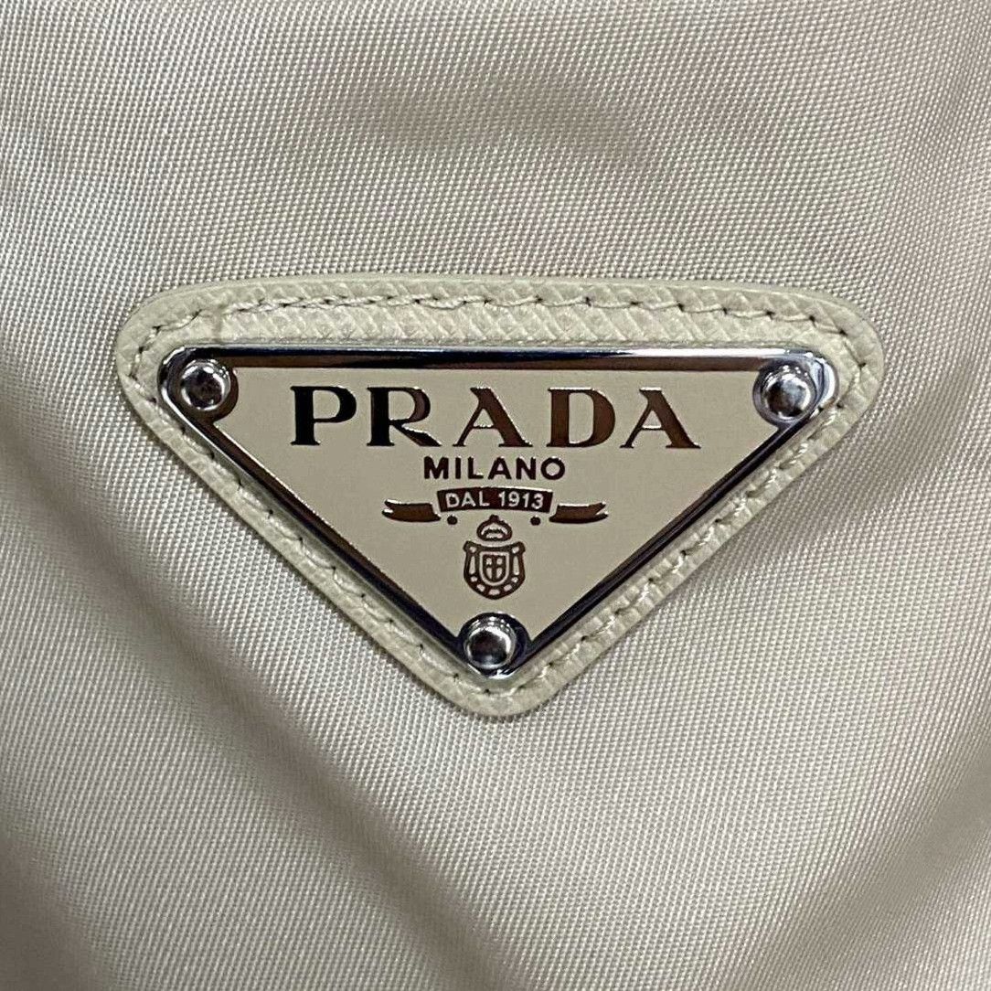Prada Prada Nylon Beige Shorts 32 Men Size US 32 / EU 48 - 6 Thumbnail
