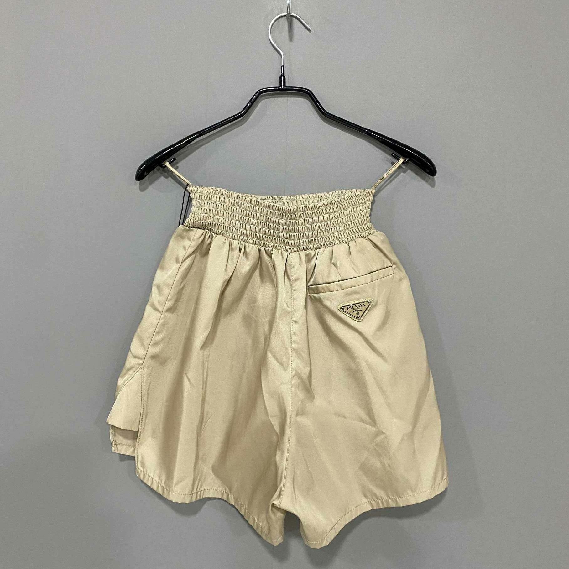 Prada Prada Nylon Beige Shorts 32 Men Size US 32 / EU 48 - 2 Thumbnail