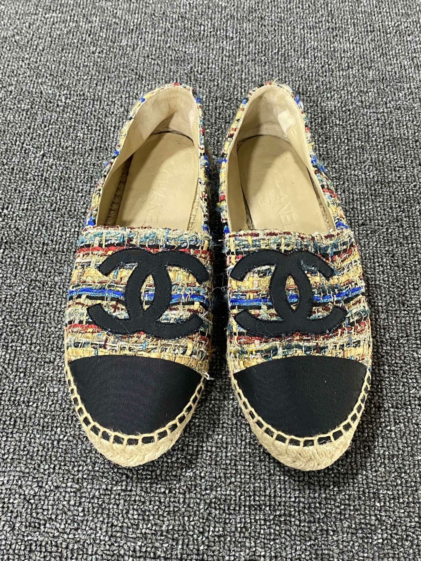 Chanel Chanel Knit Lowtop Sneakers us_7-5 Women Size US 7.5 / IT 37.5 - 2 Thumbnail