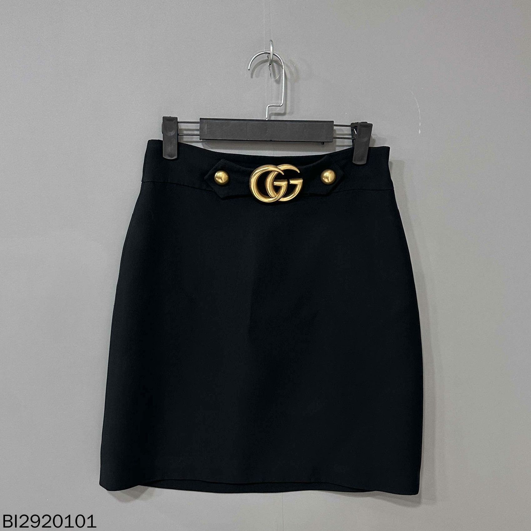 Gucci Gucci Retro Gold Skirt 28 Women Size 28" / US 6 / IT 42 - 3 Thumbnail