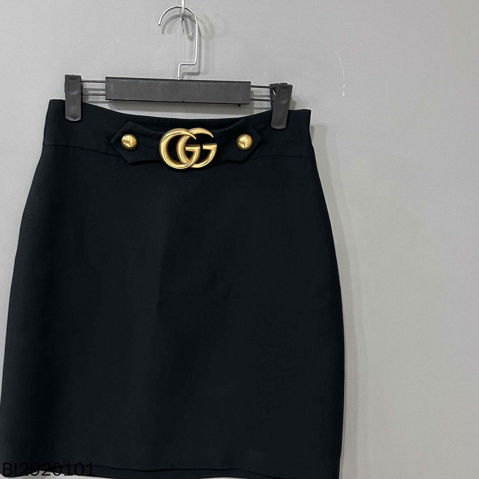 Gucci Gucci Retro Gold Skirt 28 Women Size 28" / US 6 / IT 42 - 2 Thumbnail
