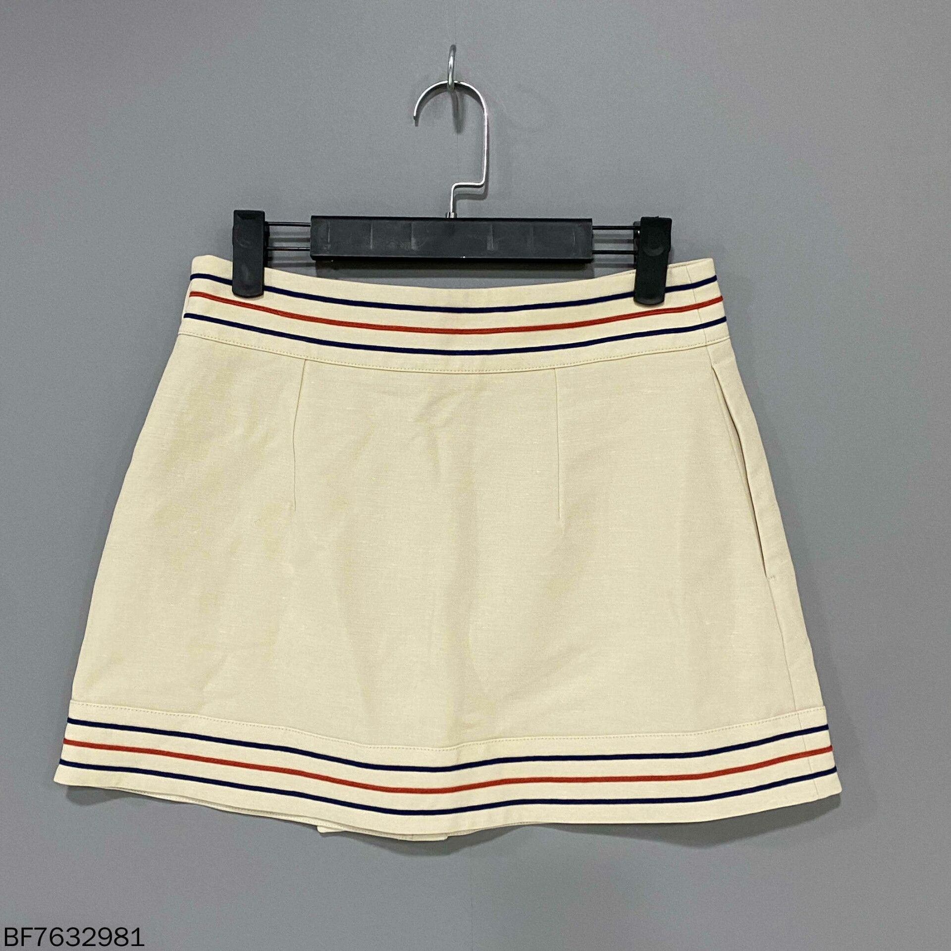 Gucci Gucci Striped Beige Skirt 38 Women Size 38" / US 16 / IT 52 - 3 Thumbnail