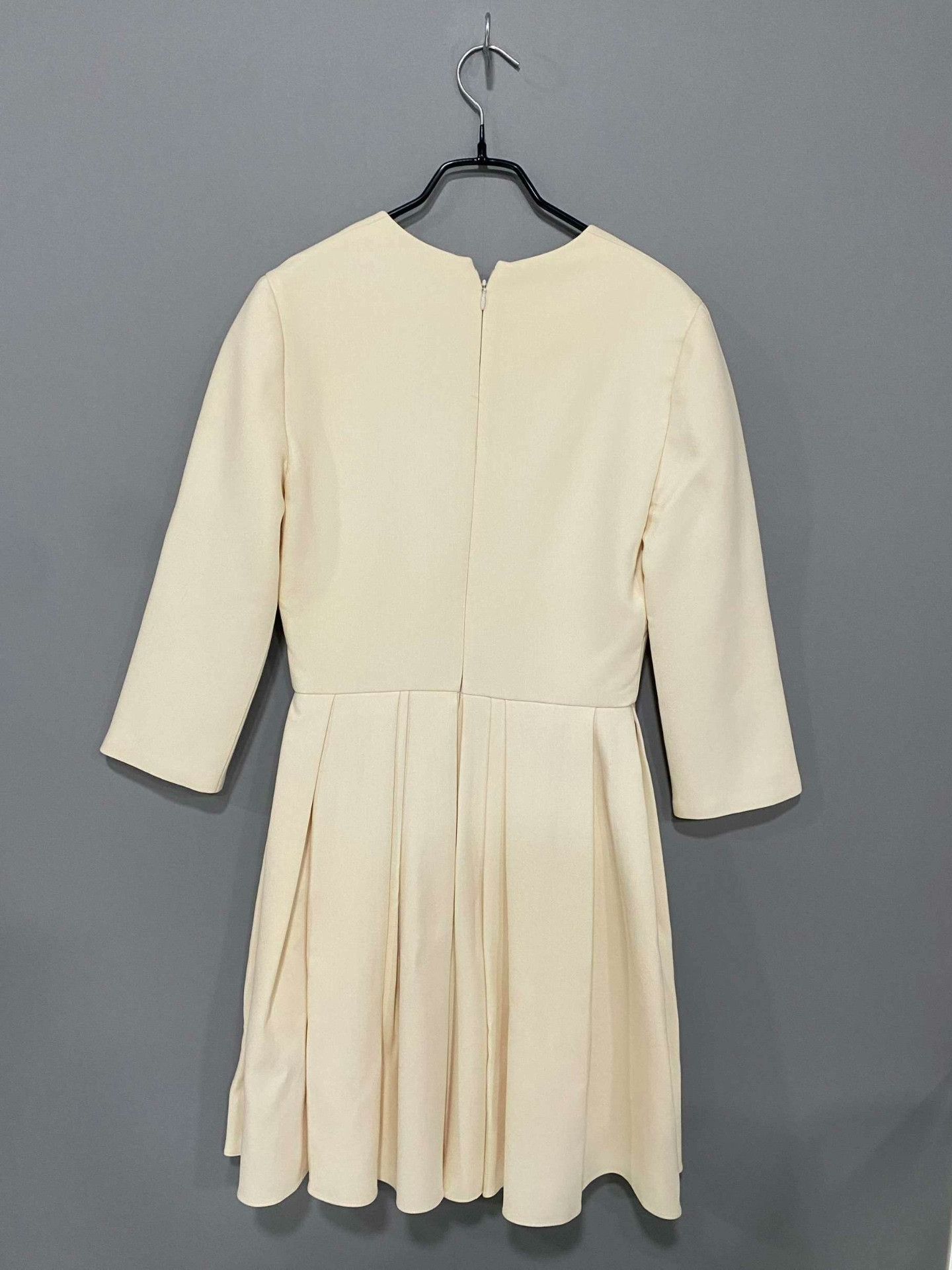 Dior Dior Beige Dress M Women Size M / US 6-8 / IT 42-44 - 3 Thumbnail